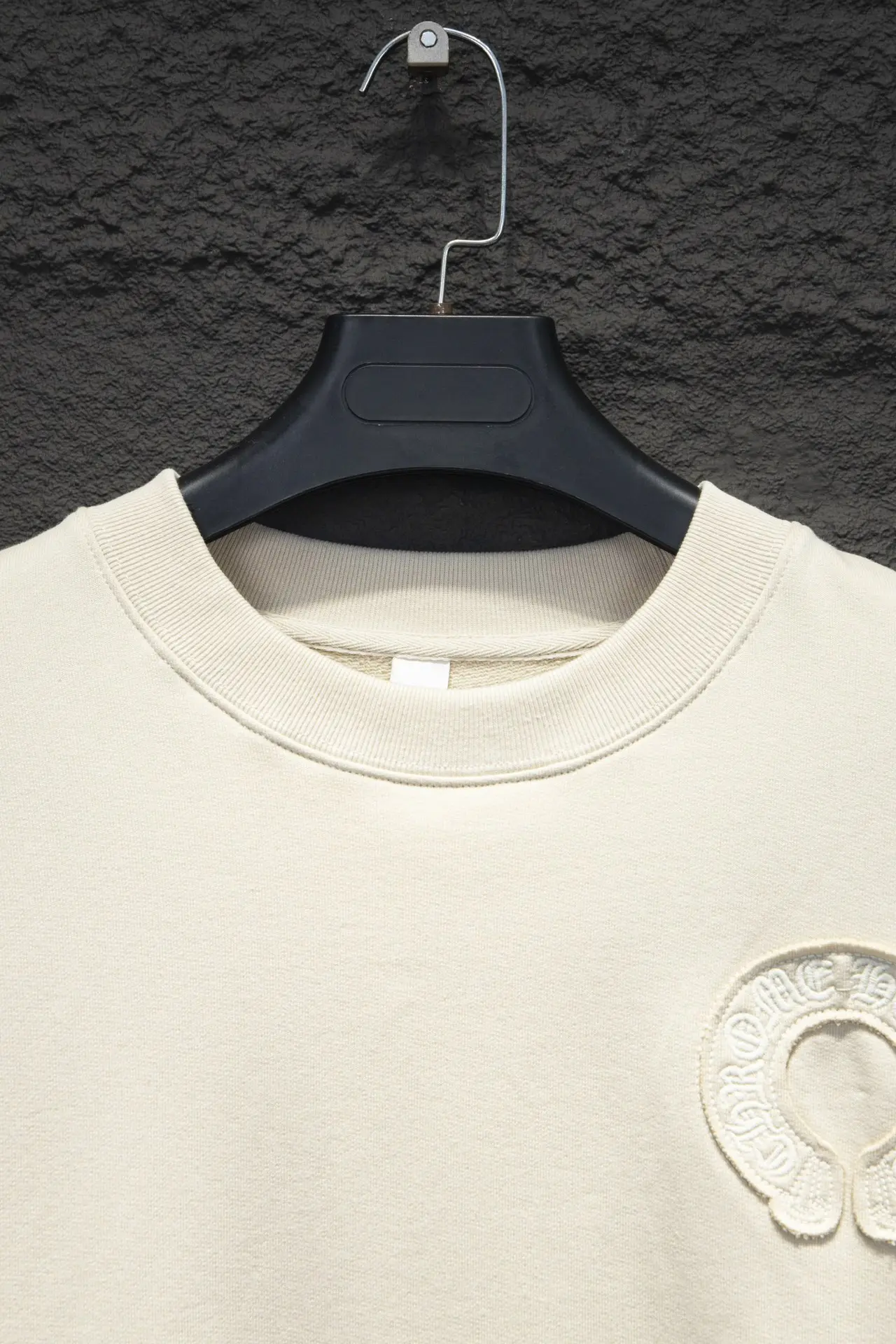 Embroidered Logo Oversized Crew-Neck Sweatshirt D16924290 — view 3
