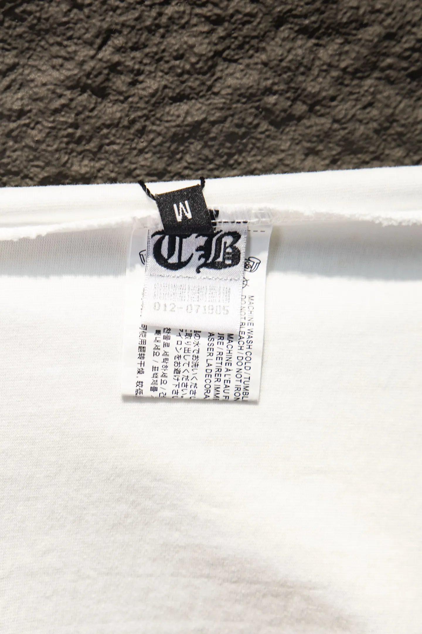 Oversized Distressed Cross Patch T-Shirt D14515370 — view 9