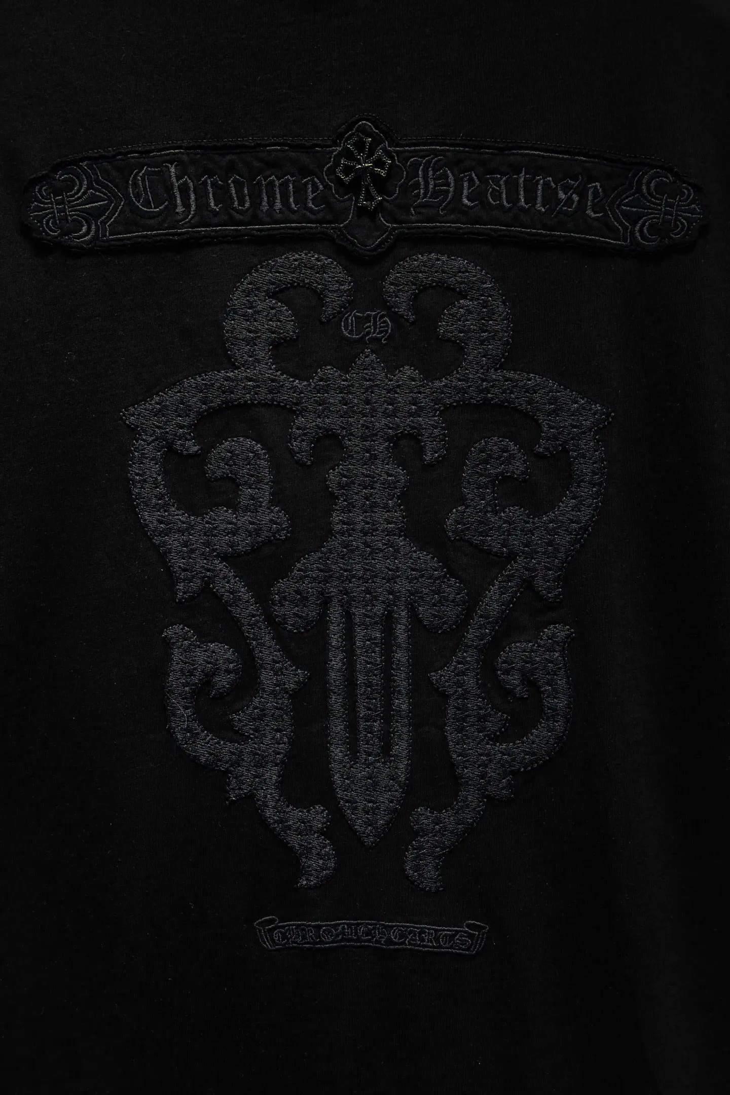 Embroidered Distressed Oversized T-Shirt D14515368 — view 5