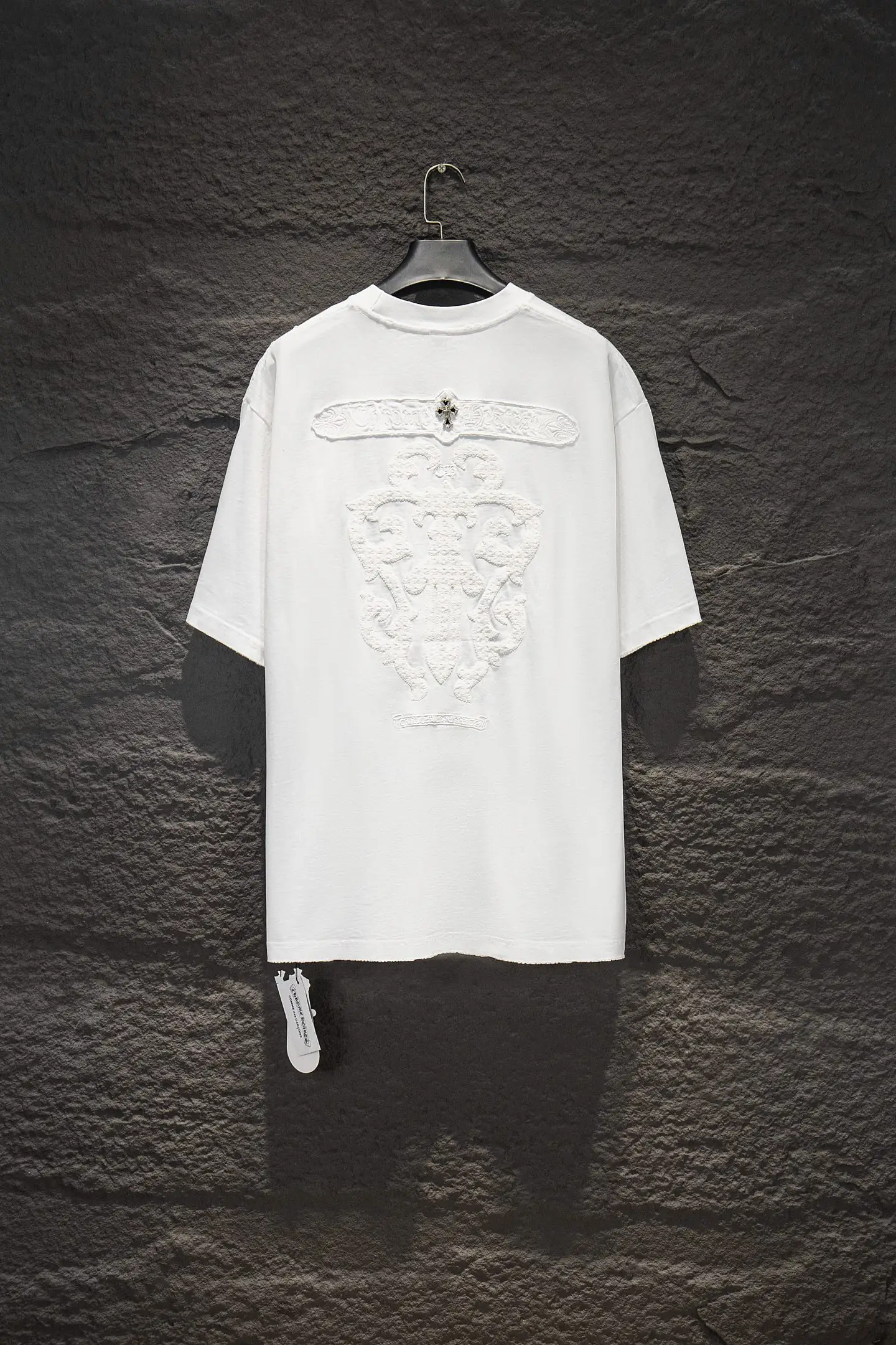 Distressed Embroidered Oversized T-Shirt D14515369 — view 2