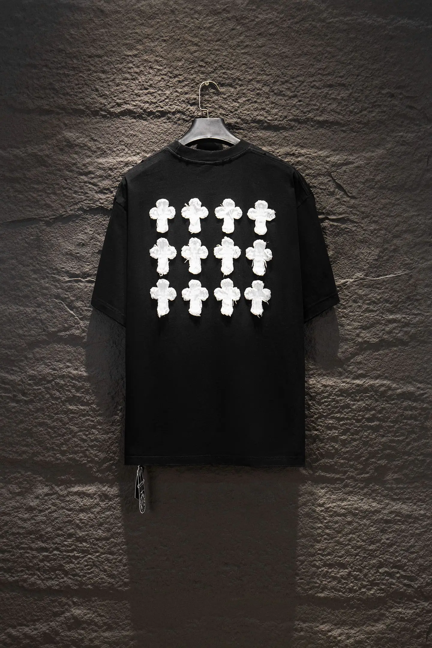 Distressed Embroidered Oversized T-Shirt D13515367 — view 2