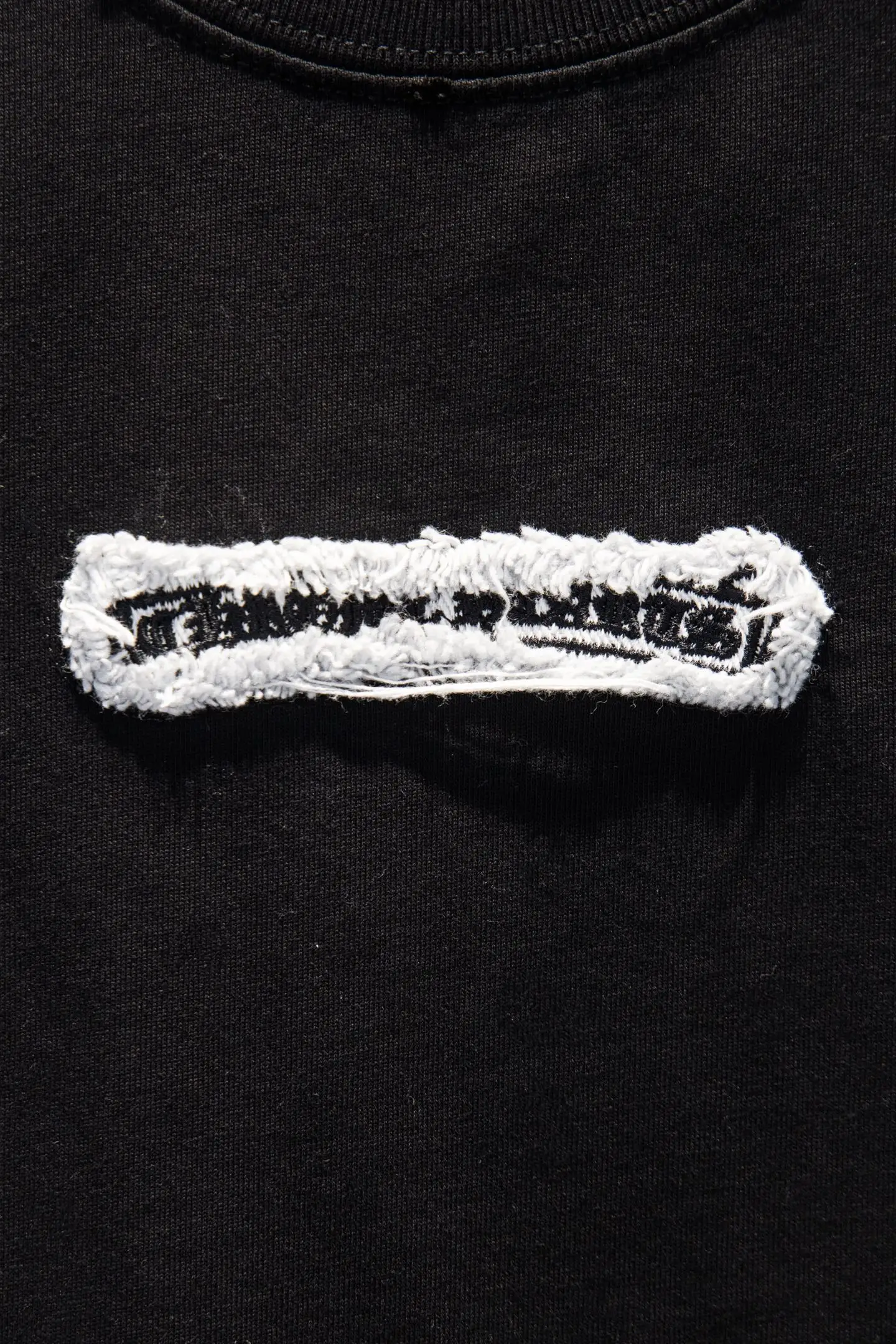 Distressed Embroidered Oversized T-Shirt D13515367 — view 4