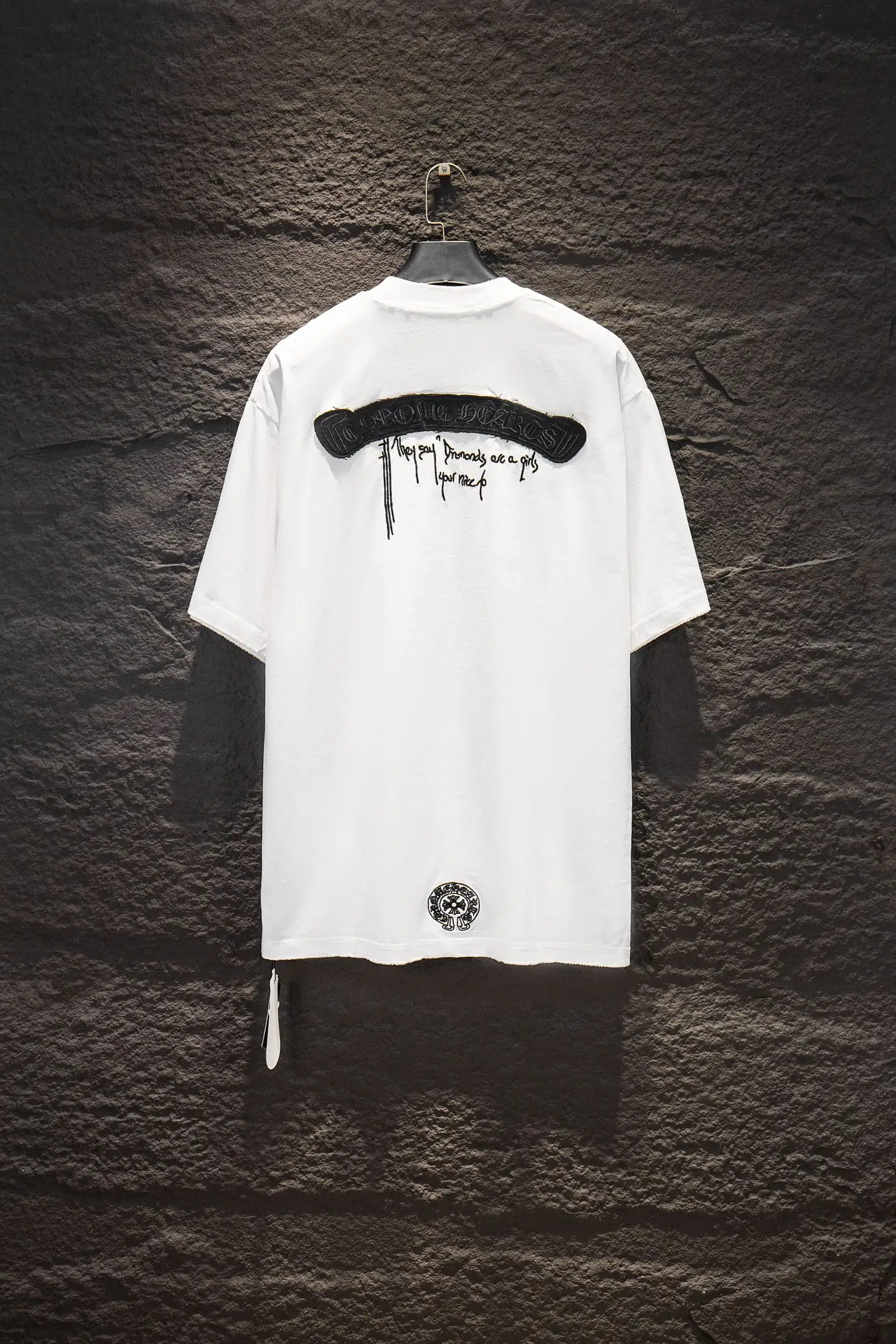 Embroidered Patch Oversized Cotton T-Shirt D13515364 — view 2