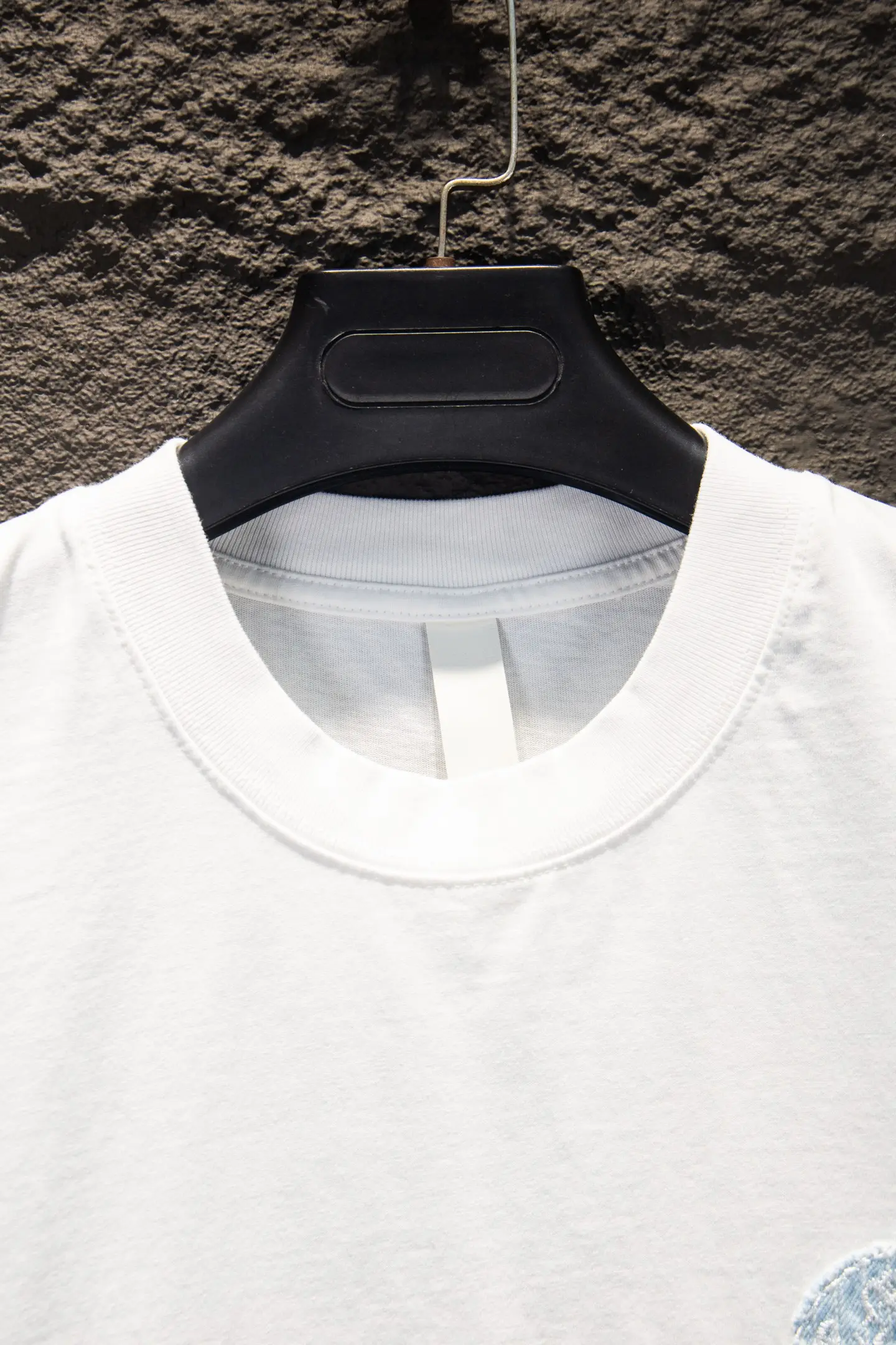 Embroidered Patch Oversized Cotton T-Shirt D13515360 — view 3