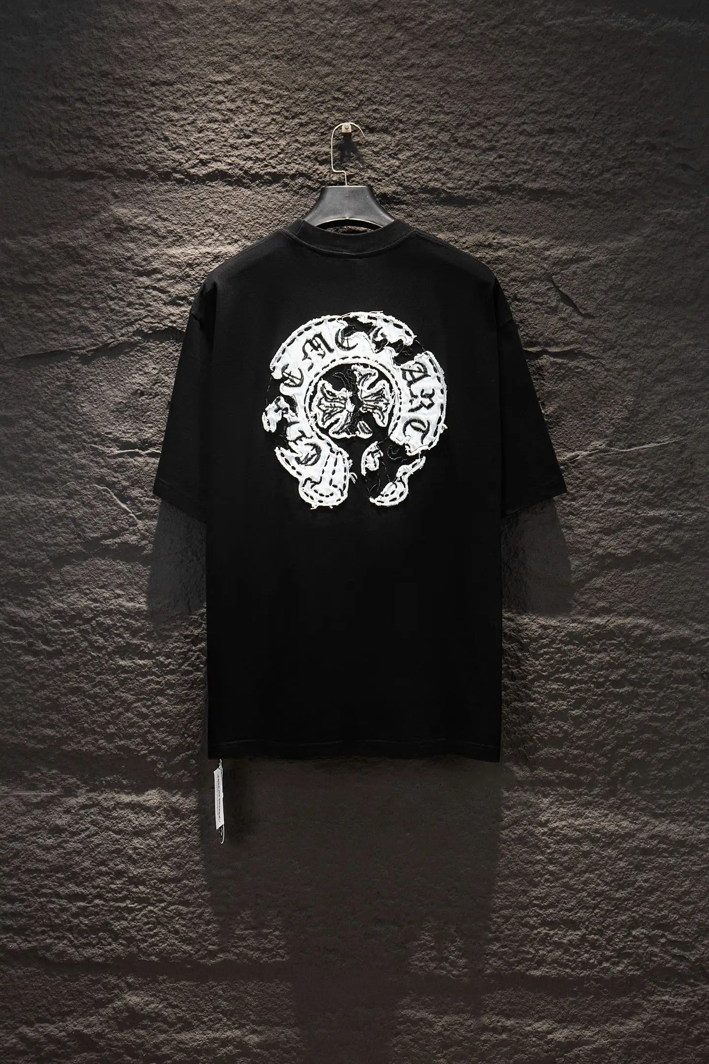 Embroidered Patch Oversized Cotton T-Shirt D13515361 — view 2
