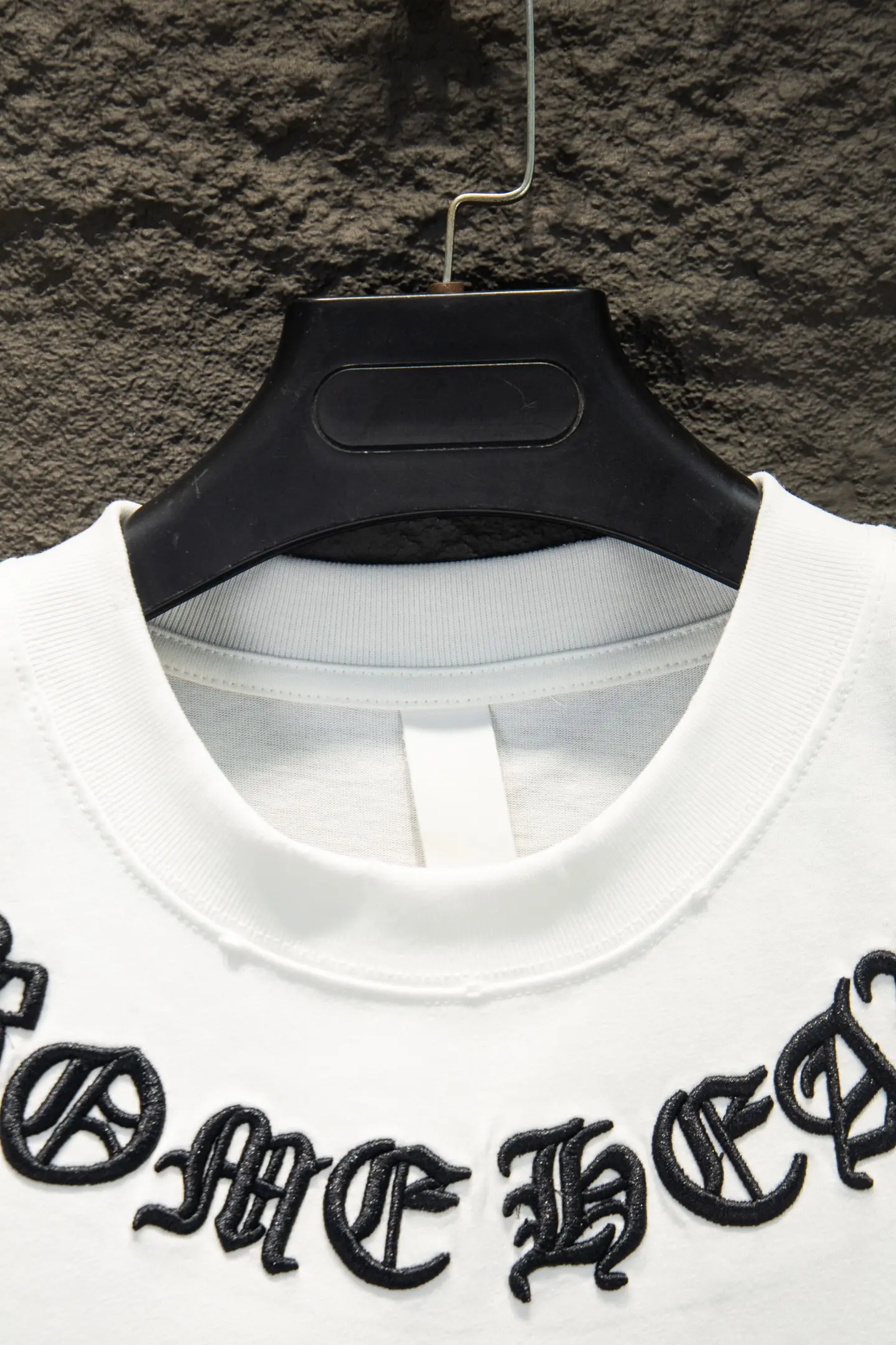 Embroidered Distressed Oversized T-Shirt D12515358 — view 4