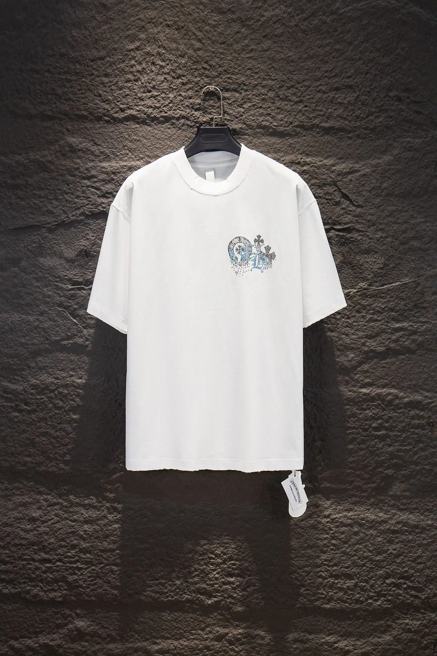Rhinestone Distressed Oversized T-Shirt D12915346