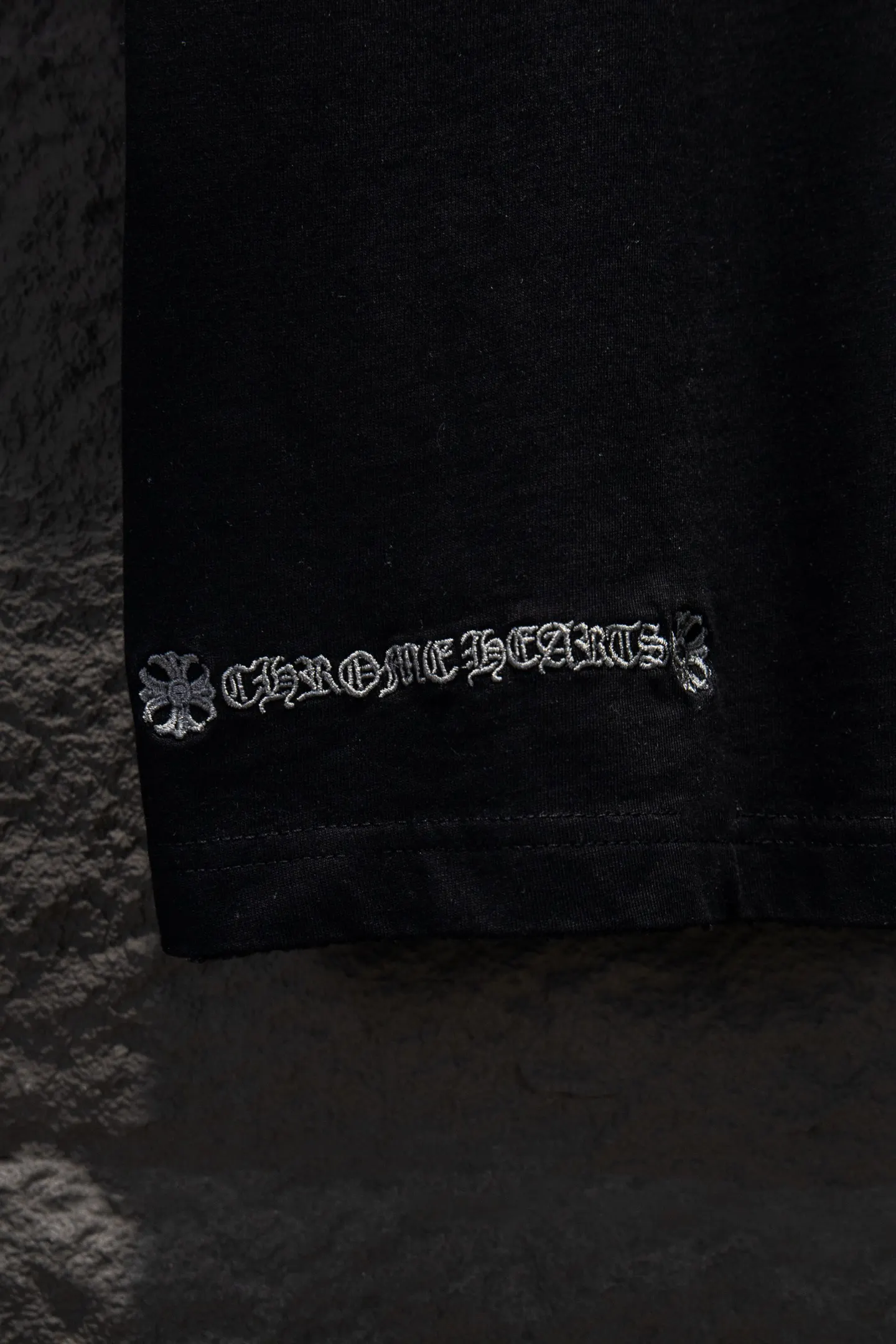 Embroidered Oversized Distressed T-Shirt D14515337 — view 6