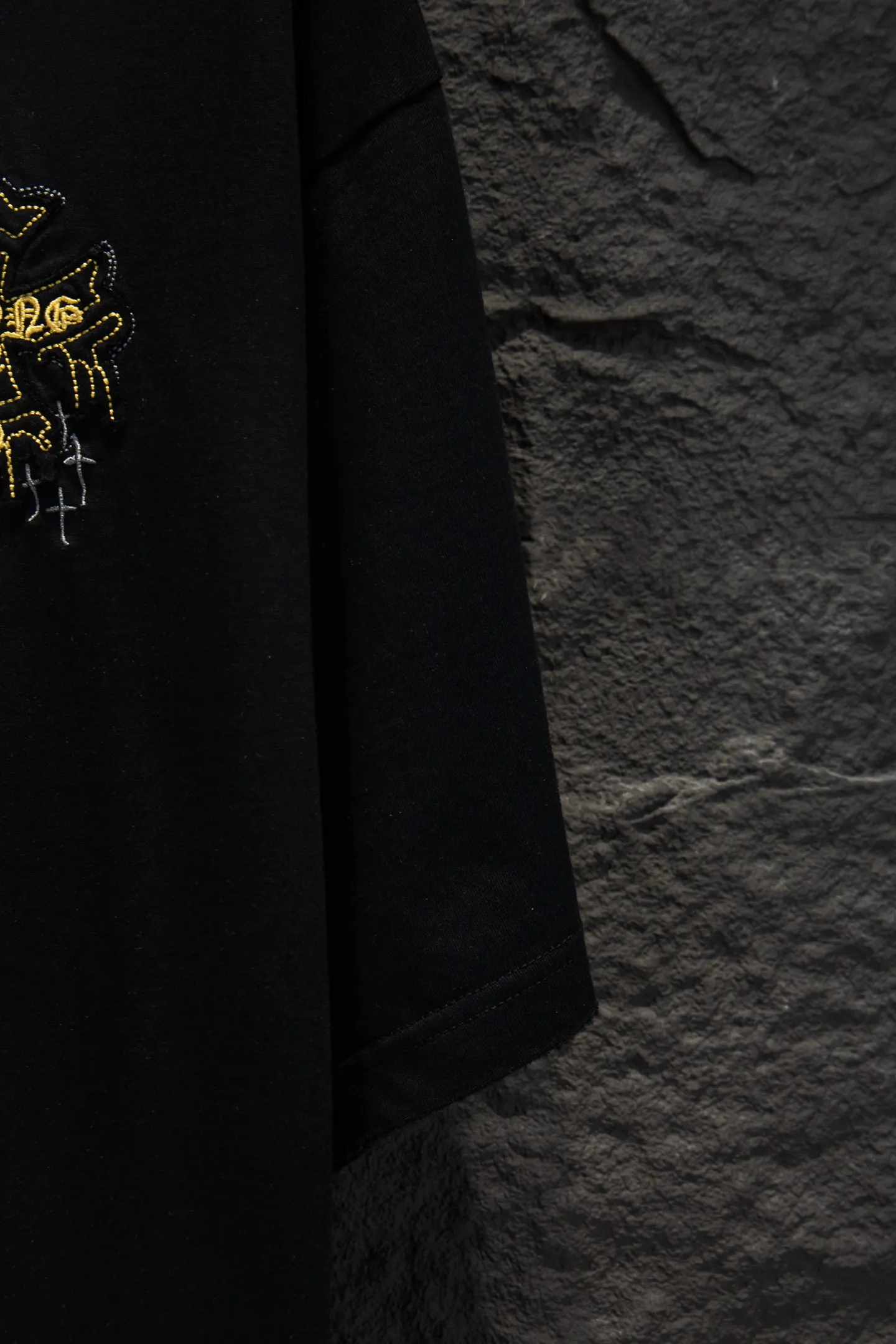 Embroidered Oversized Distressed T-Shirt D14515337 — view 7