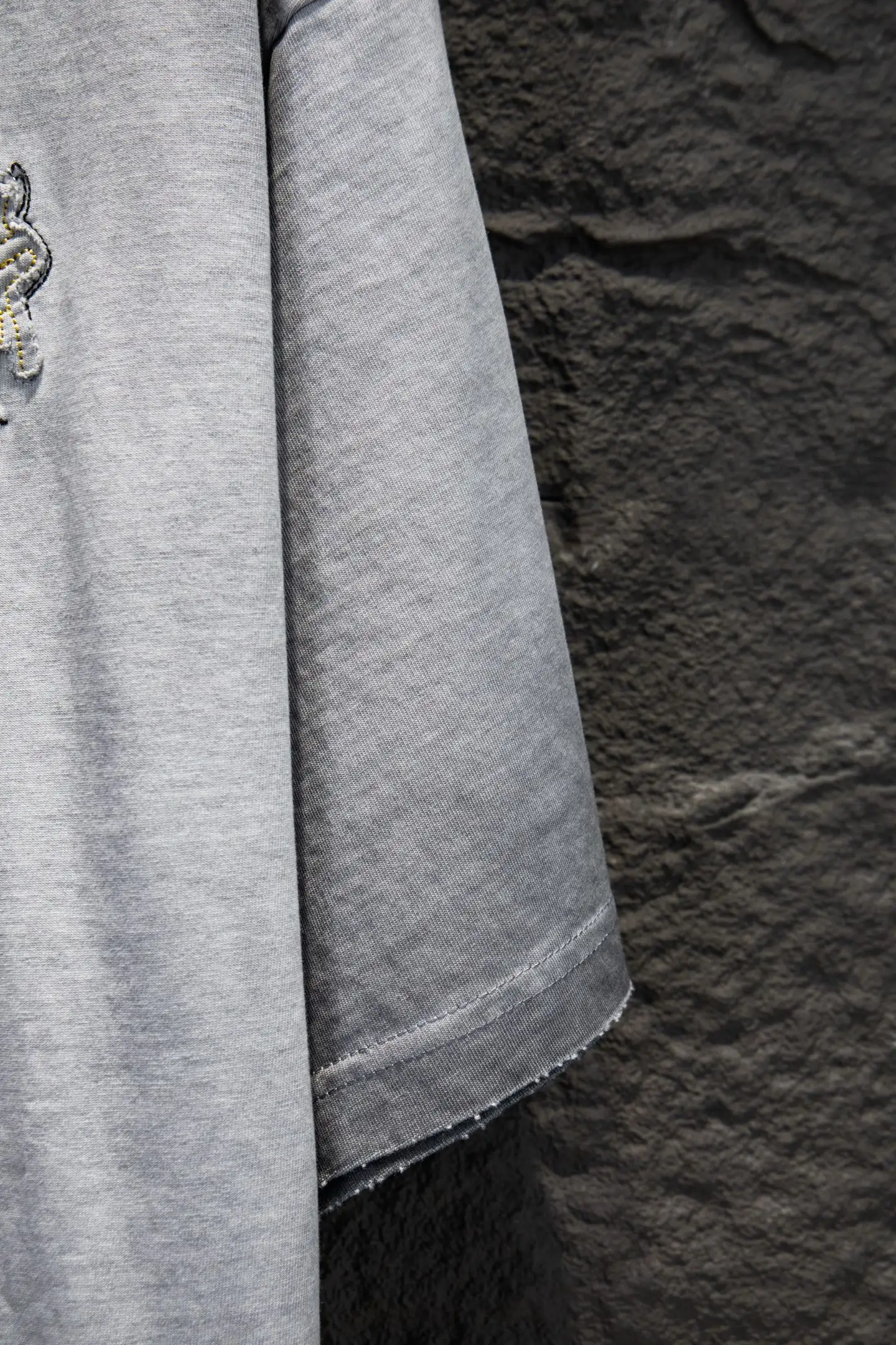 Oversized Distressed Embroidered T-Shirt D14515335 — view 7