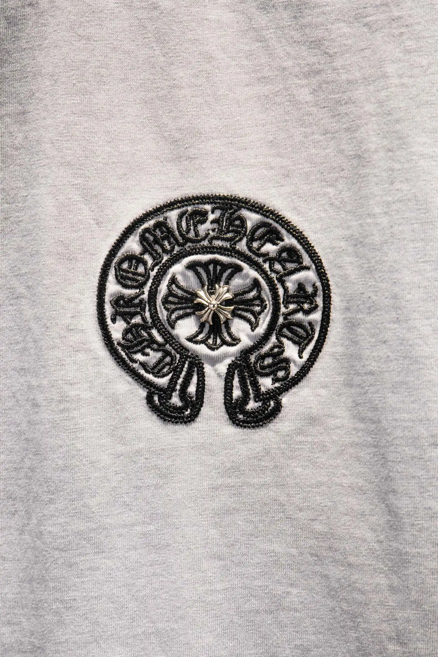 Oversized Embroidered Distressed Cotton T-Shirt D14515500 — view 4