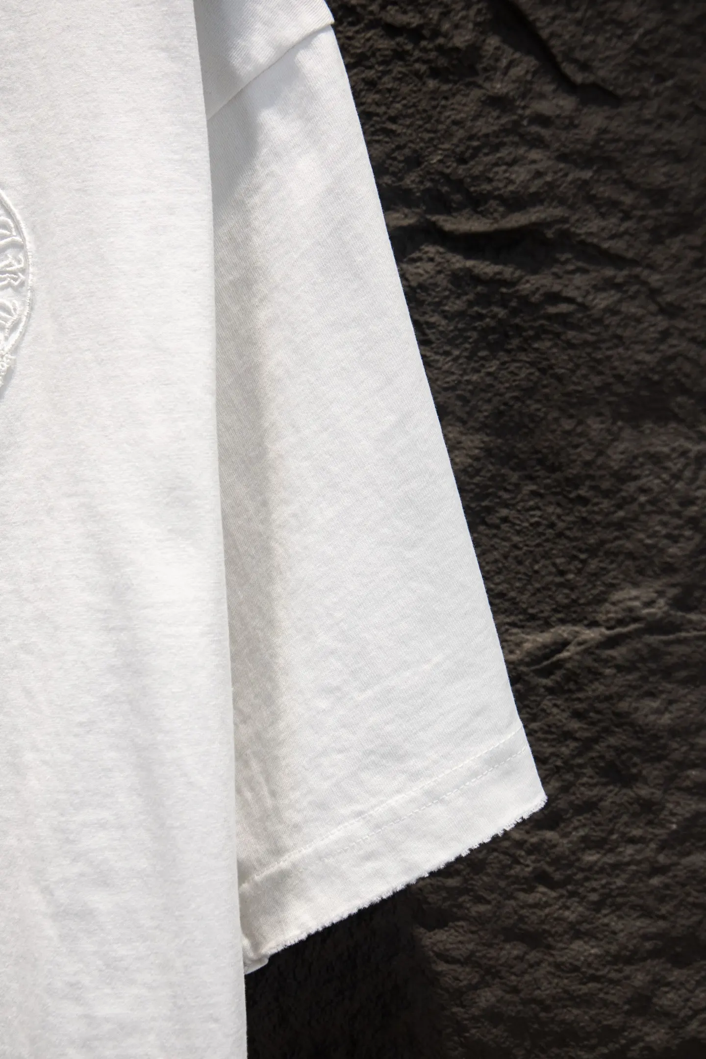 Embroidered Distressed Oversized T-Shirt D14515496 — view 7