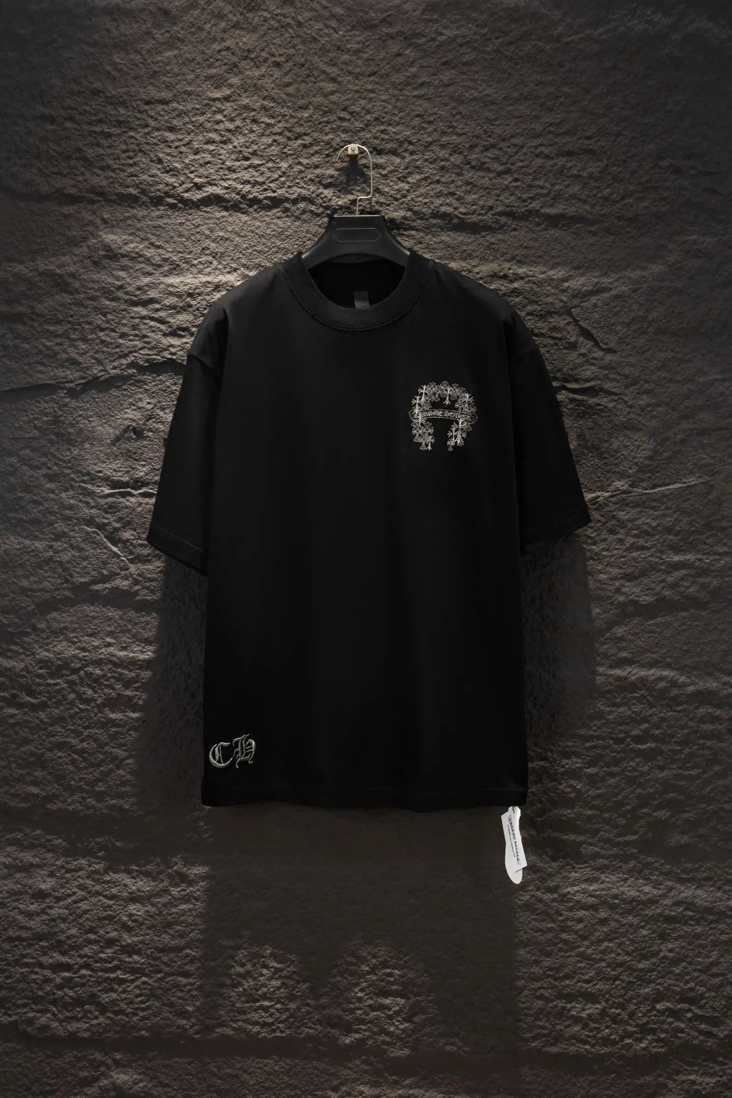 Embroidered Patch Oversized Cotton T-Shirt D14515493