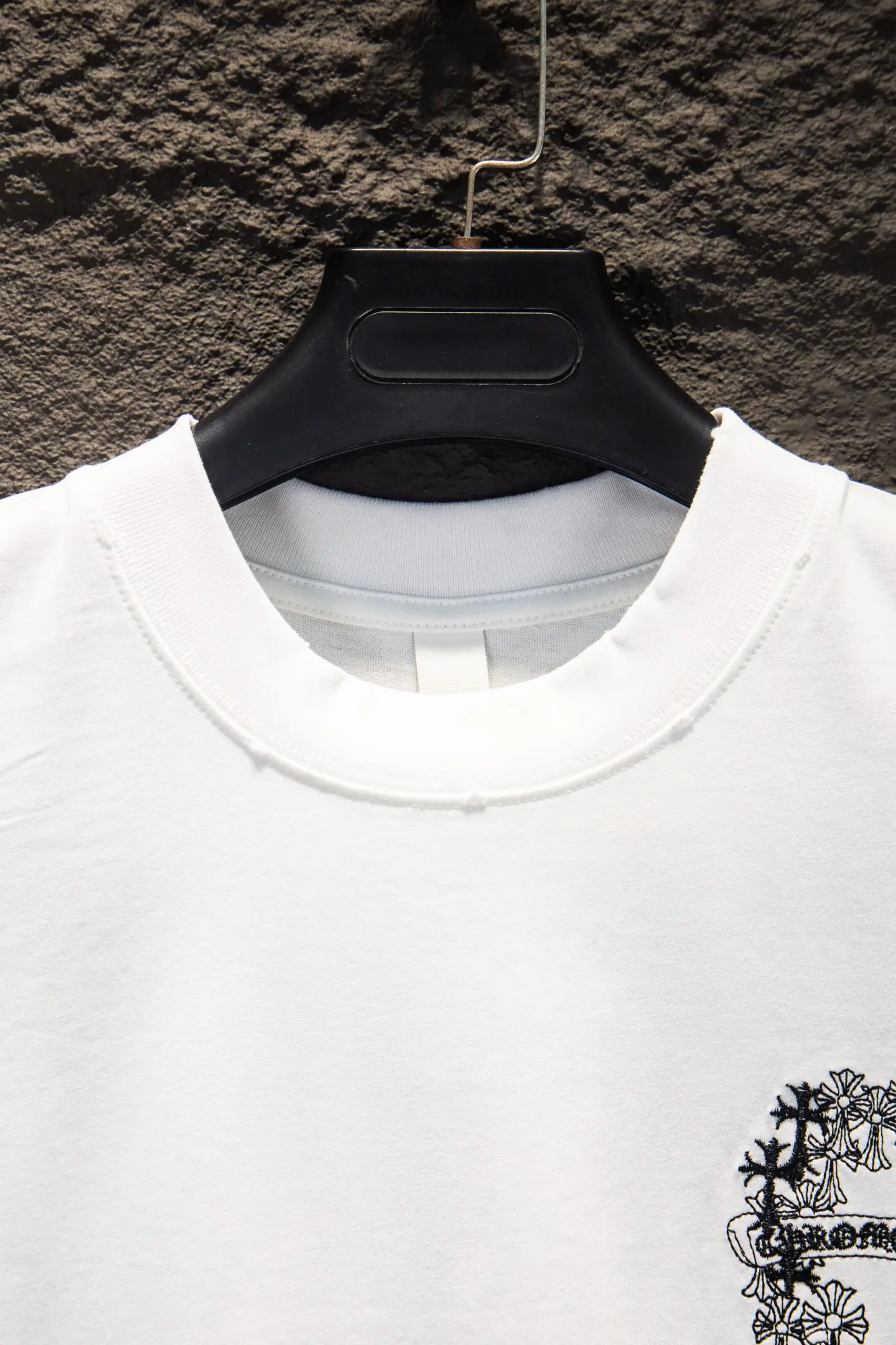 Distressed Embroidered Oversized Cotton T-Shirt D14515492 — view 3
