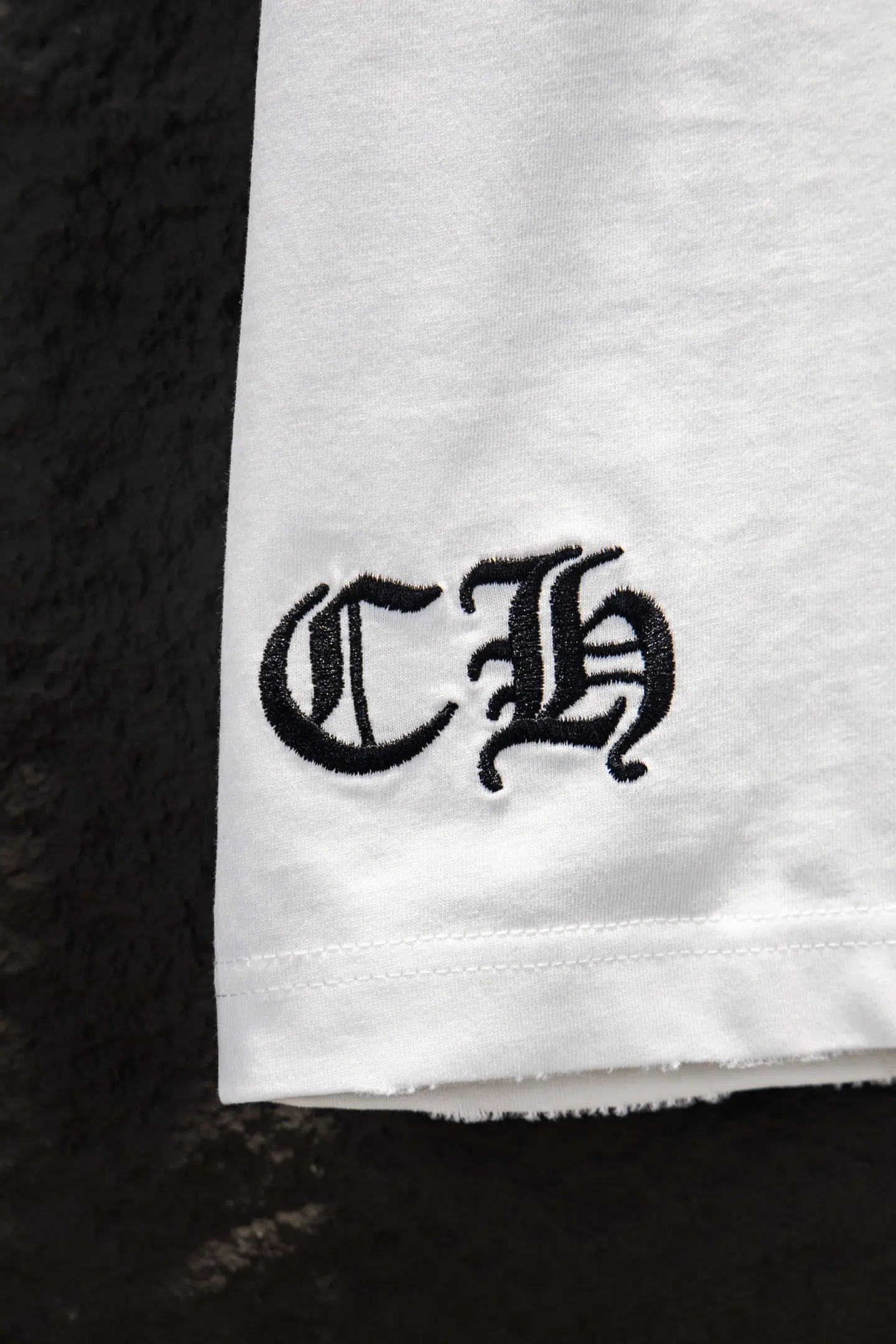 Distressed Embroidered Oversized Cotton T-Shirt D14515492 — view 7
