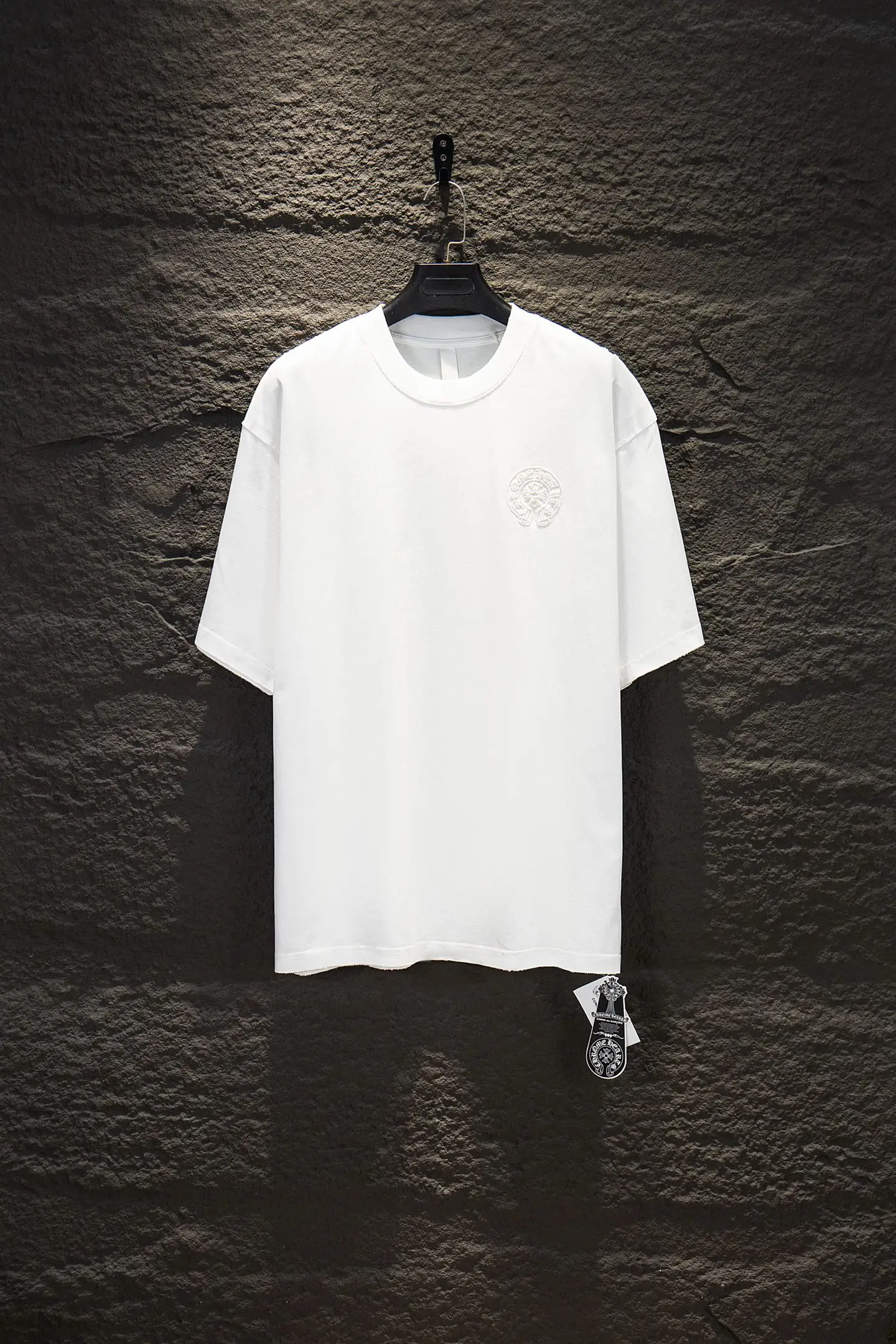 Embroidered Oversized Distressed Cotton T-Shirt D15012678