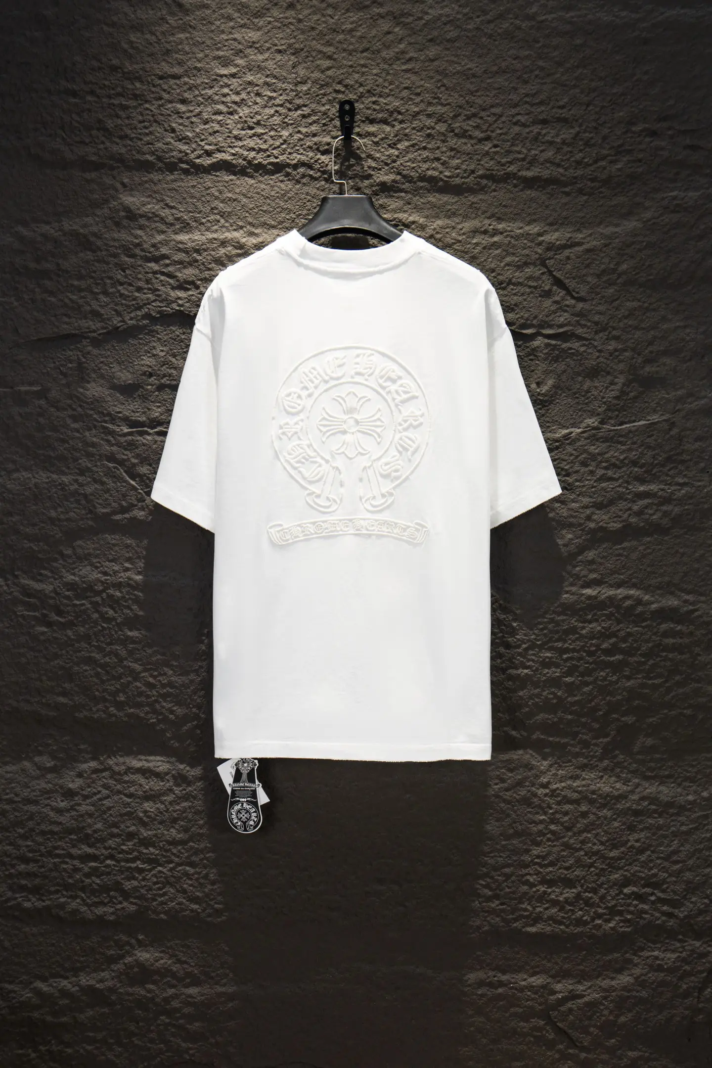 Embroidered Oversized Distressed Cotton T-Shirt D15012678 — view 2