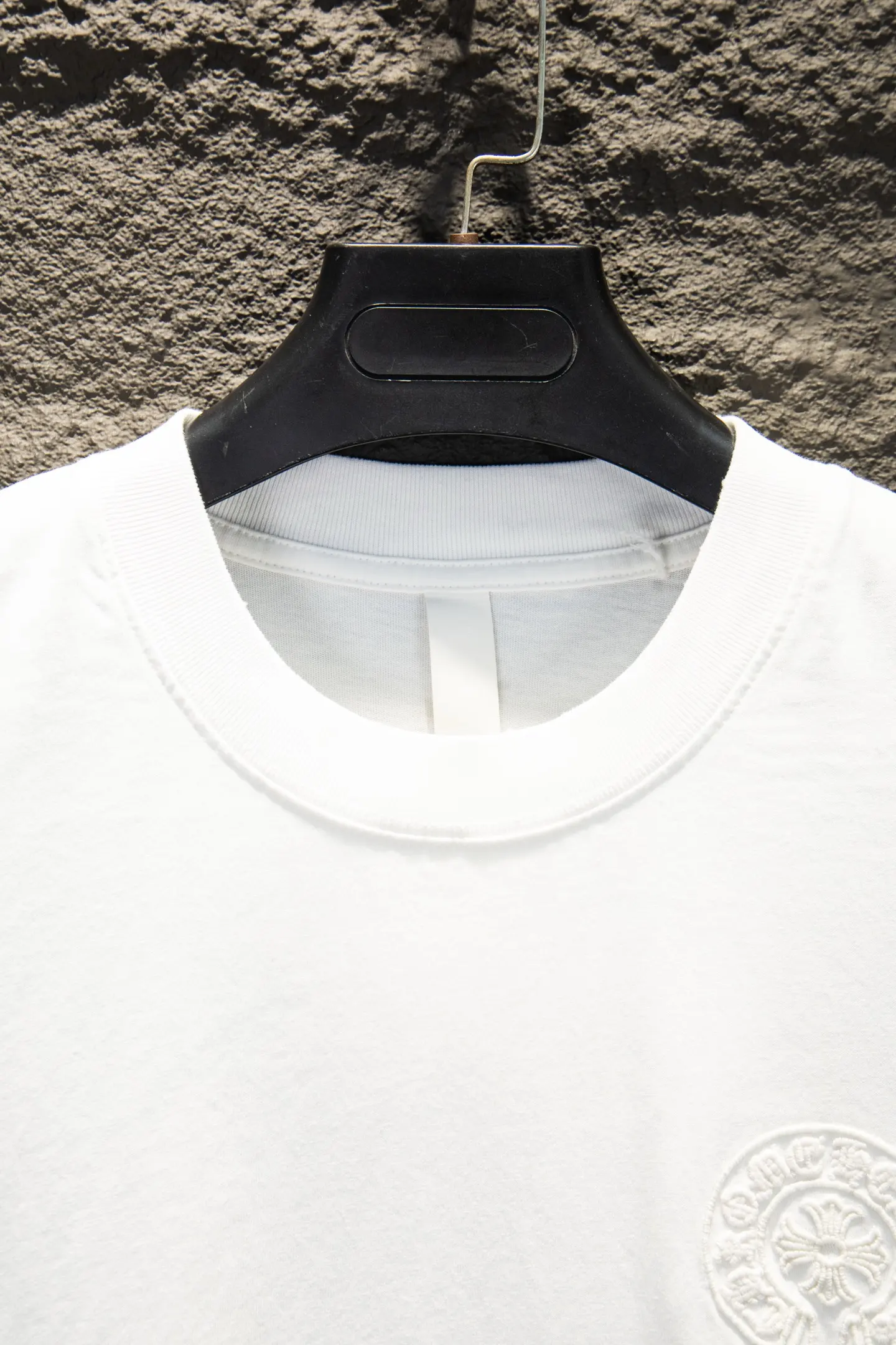 Embroidered Oversized Distressed Cotton T-Shirt D15012678 — view 7