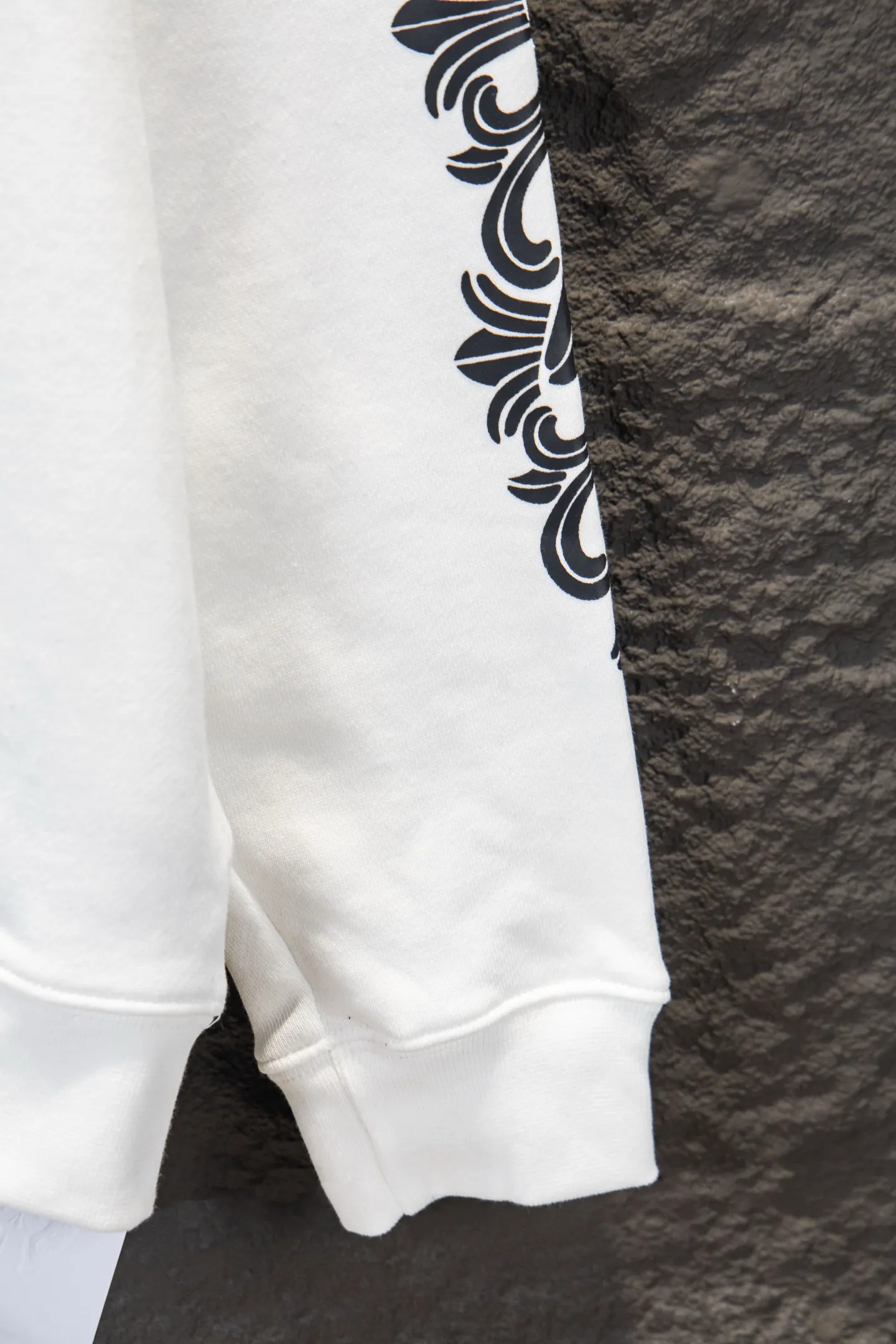 Logo-Print Cotton-Fleece Zip-Up Hoodie D22924247 — view 7