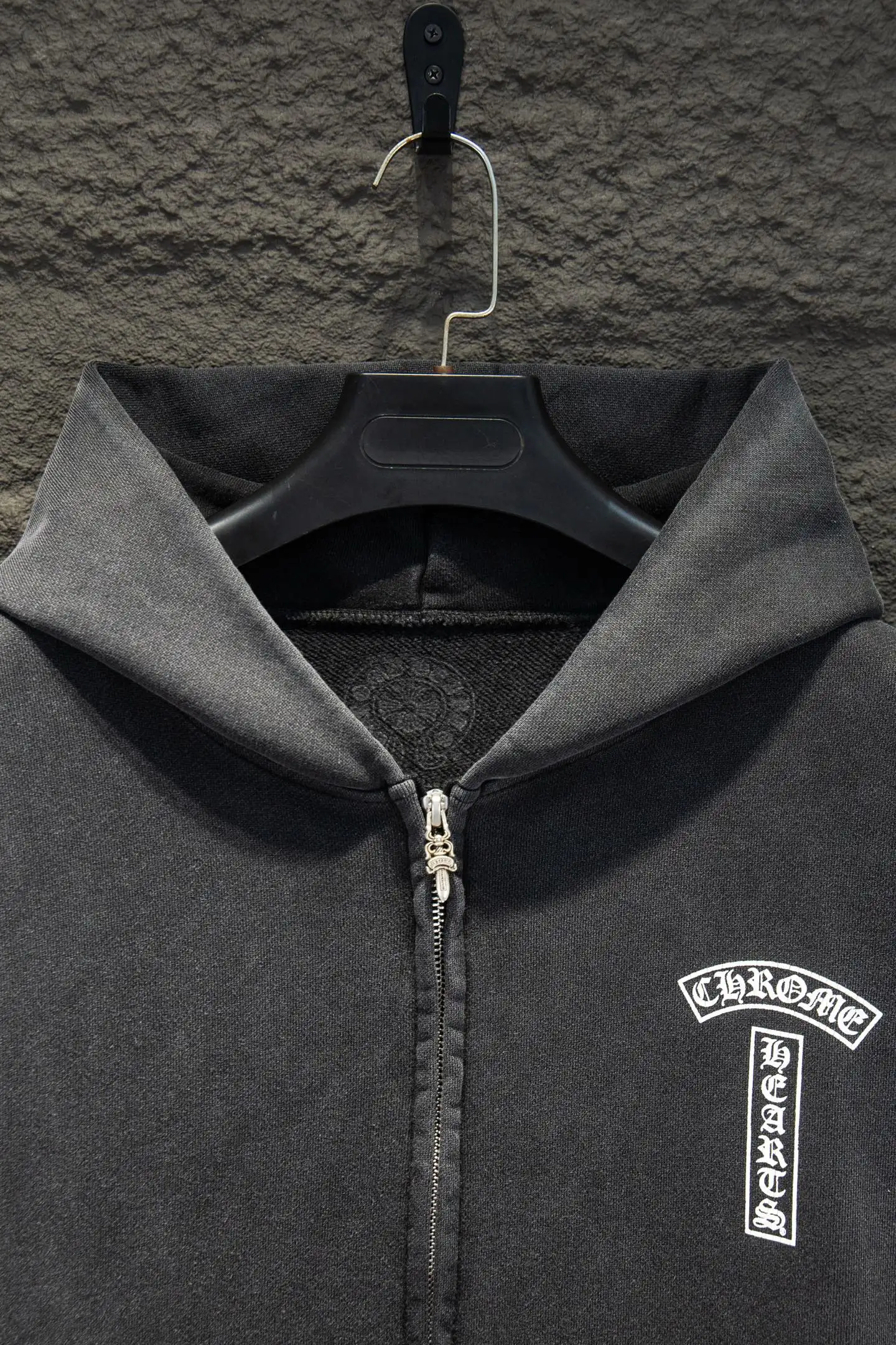 Logo-Print Washed Cotton Zip-Up Hoodie D23524206 — view 3
