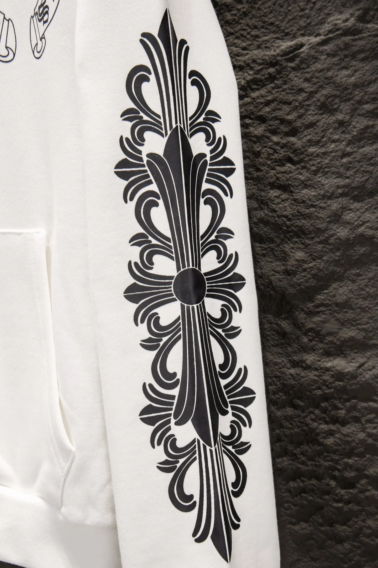 Logo-Print Oversized Cotton-Fleece Hoodie D20524240 — view 6