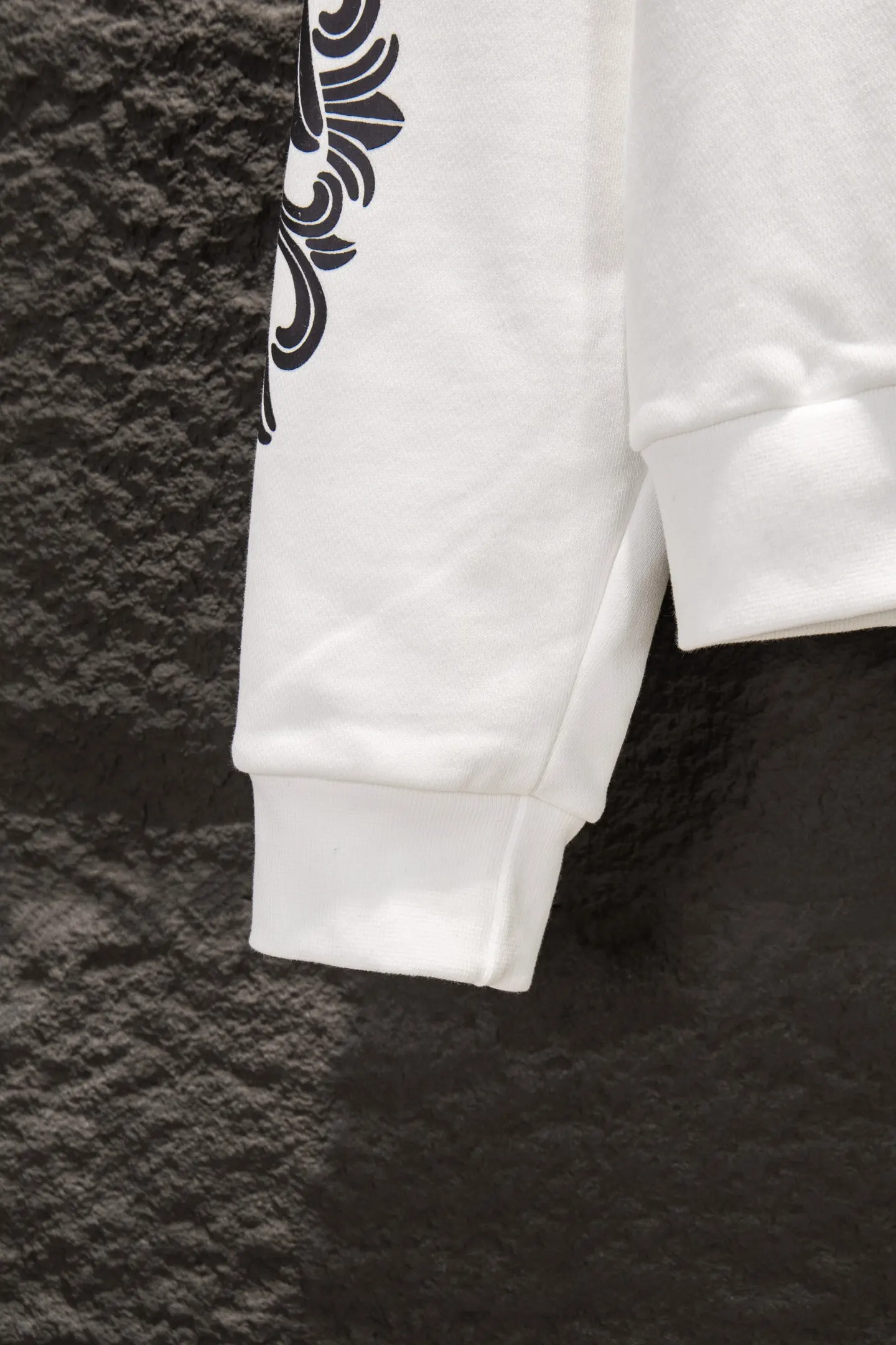 Logo-Print Oversized Cotton-Fleece Hoodie D20524240 — view 10