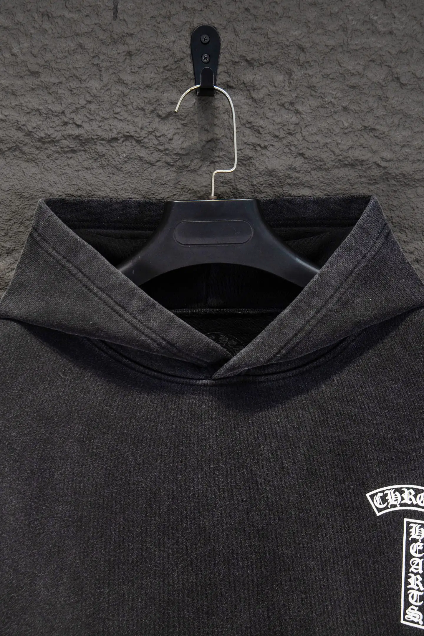 Logo-Print Washed Cotton Hoodie D20924229 — view 3