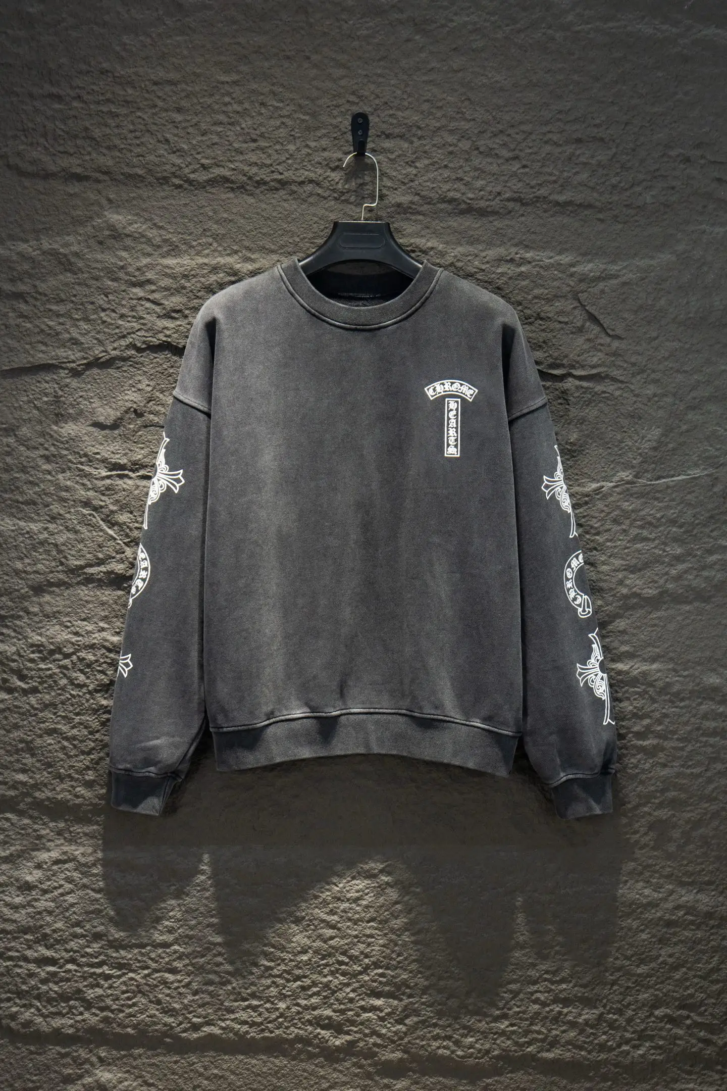 Washed Cotton Crew-Neck Sweatshirt D18924205