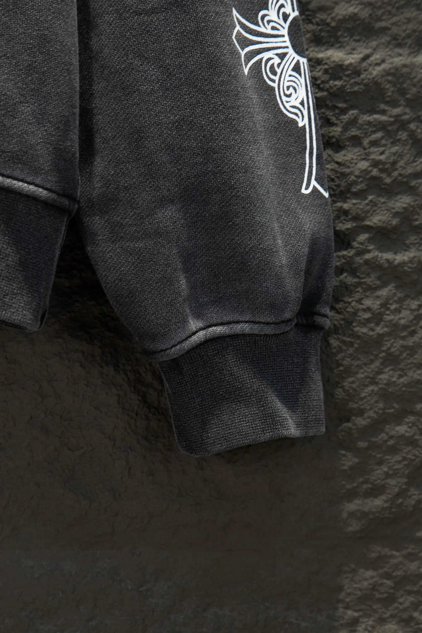 Washed Cotton Crew-Neck Sweatshirt D18924205 — view 9
