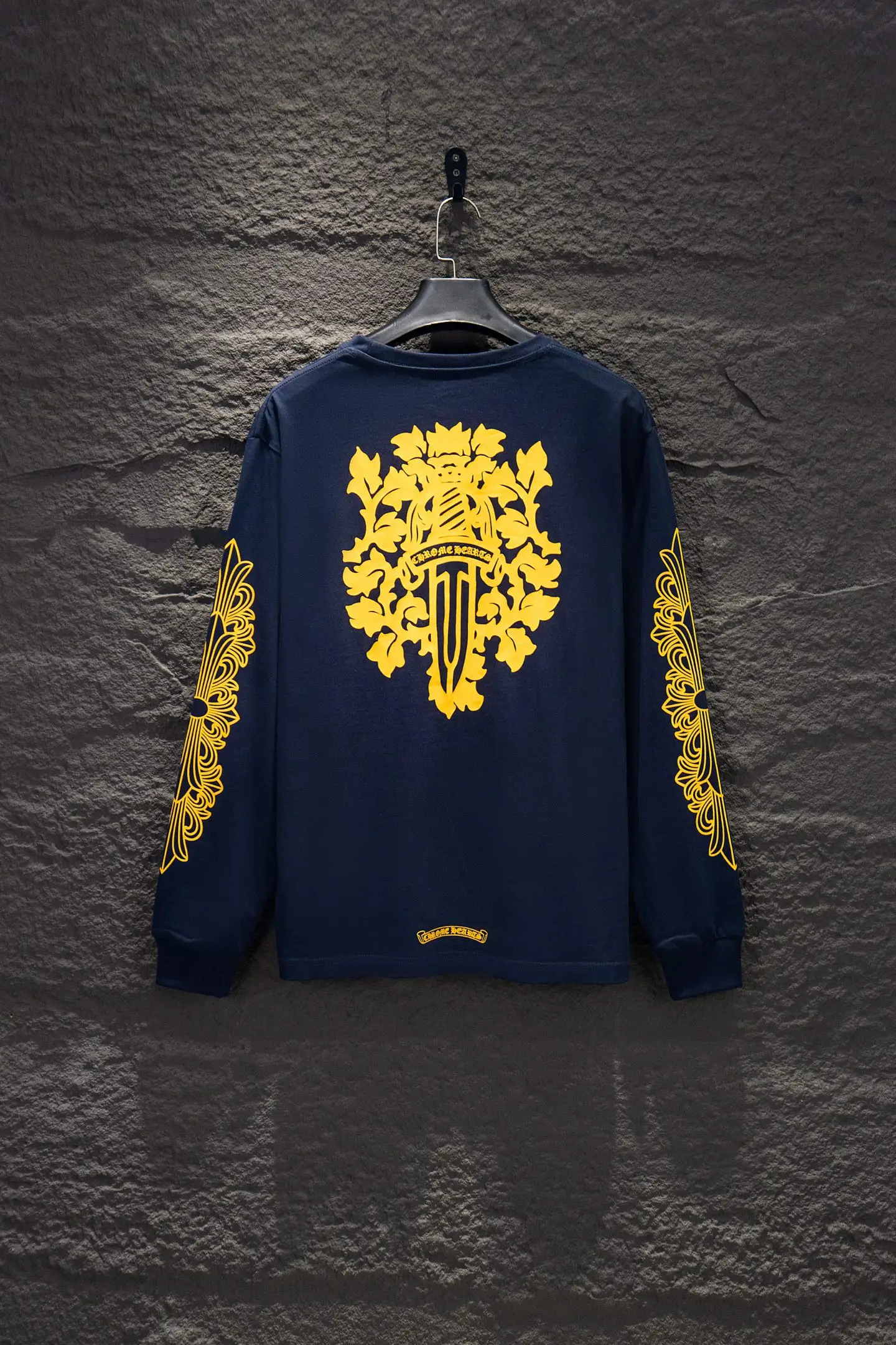 Chrome Hearts Oversized Graphic Long-Sleeve T-Shirt D14924273 — view 2