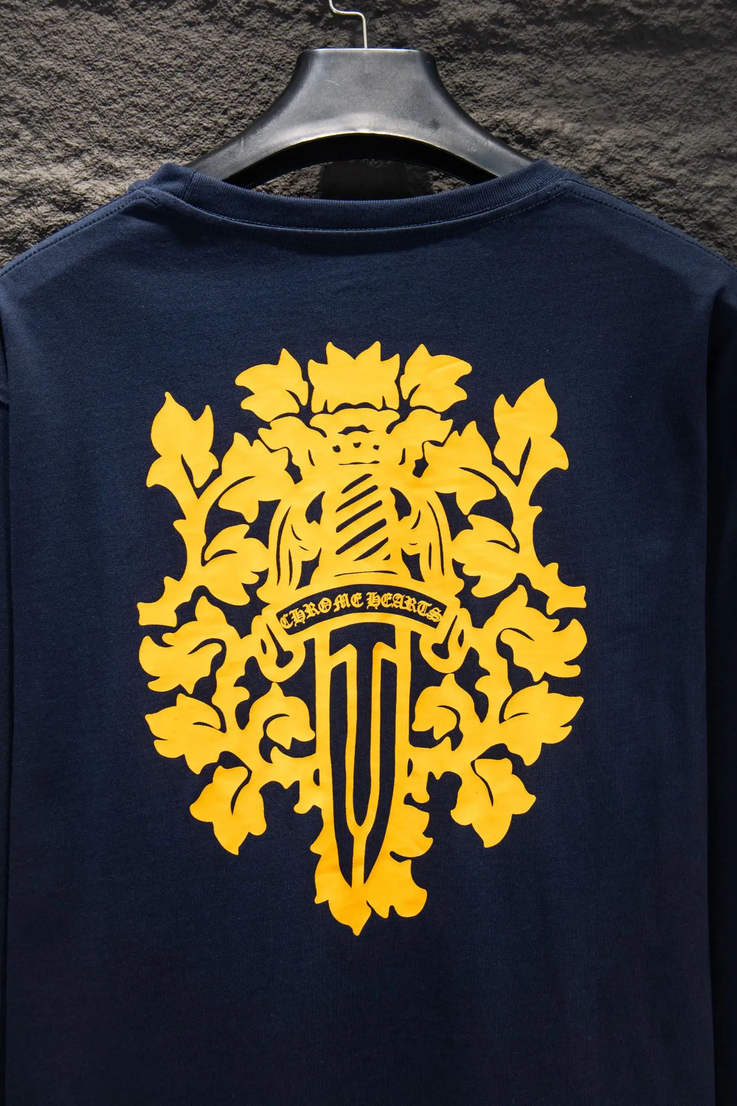 Chrome Hearts Oversized Graphic Long-Sleeve T-Shirt D14924273 — view 5
