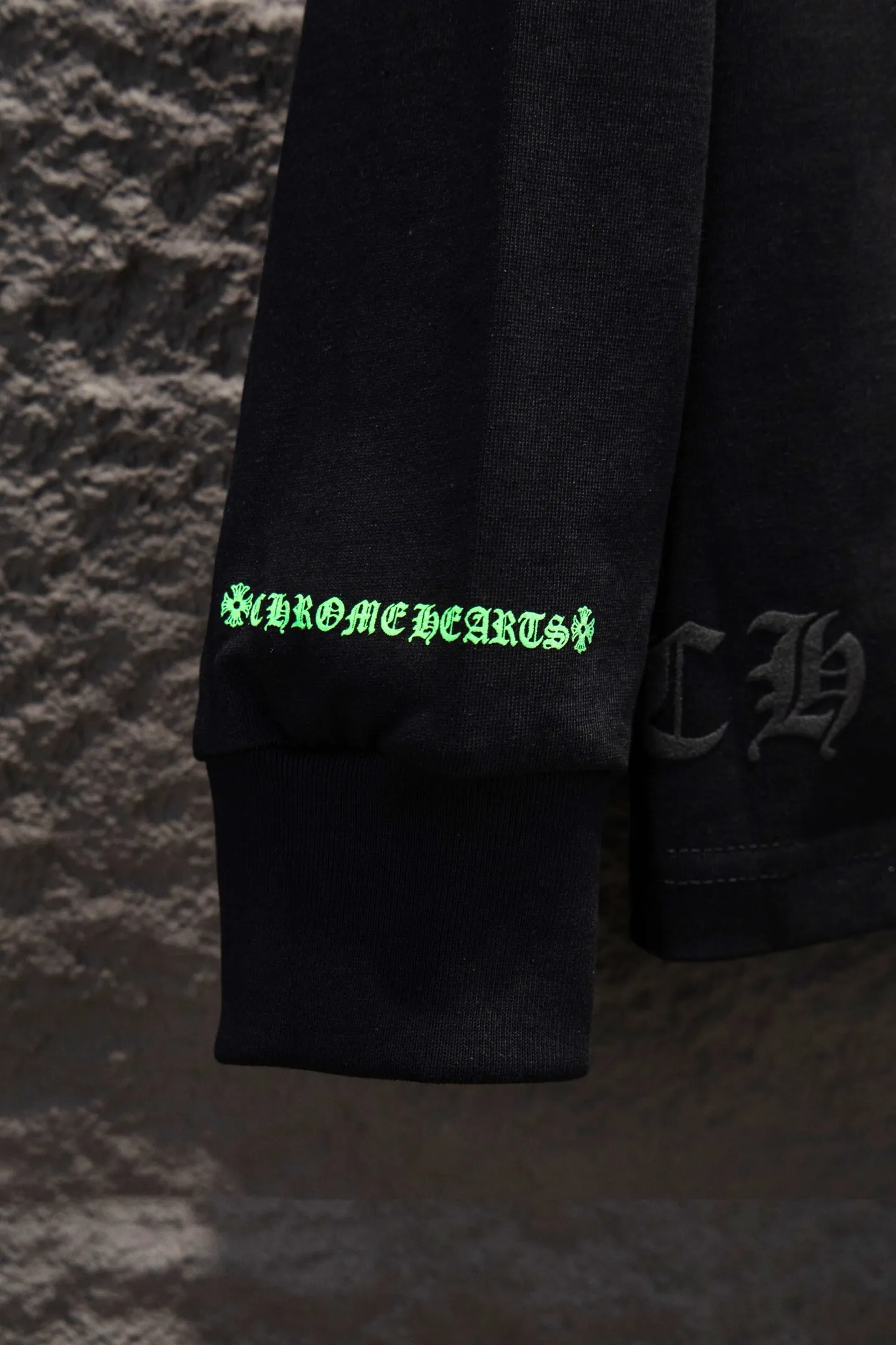 Logo Print Oversized Long-Sleeve T-Shirt D14924268 — view 6