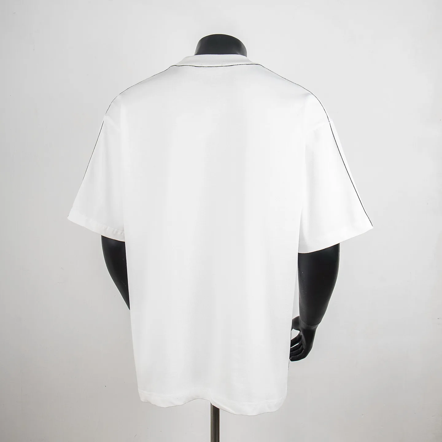 Embroidered Animal Pocket T-Shirt D11912734 — view 2