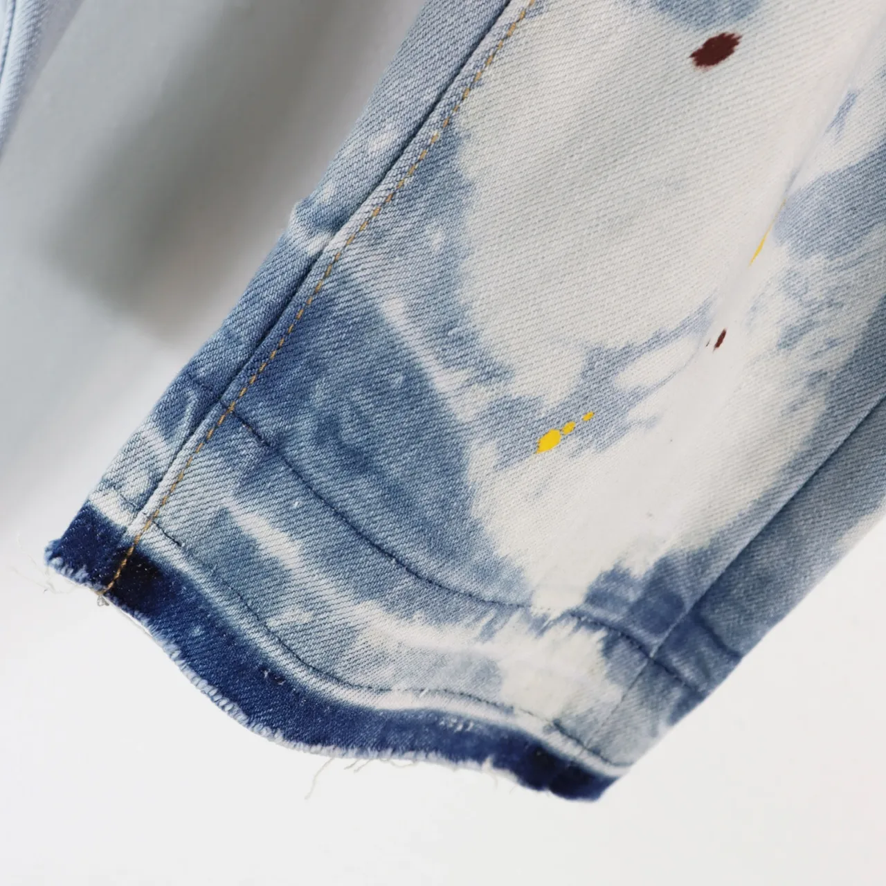 Distressed Paint-Splatter Slim-Fit Jeans D13512263 — view 4