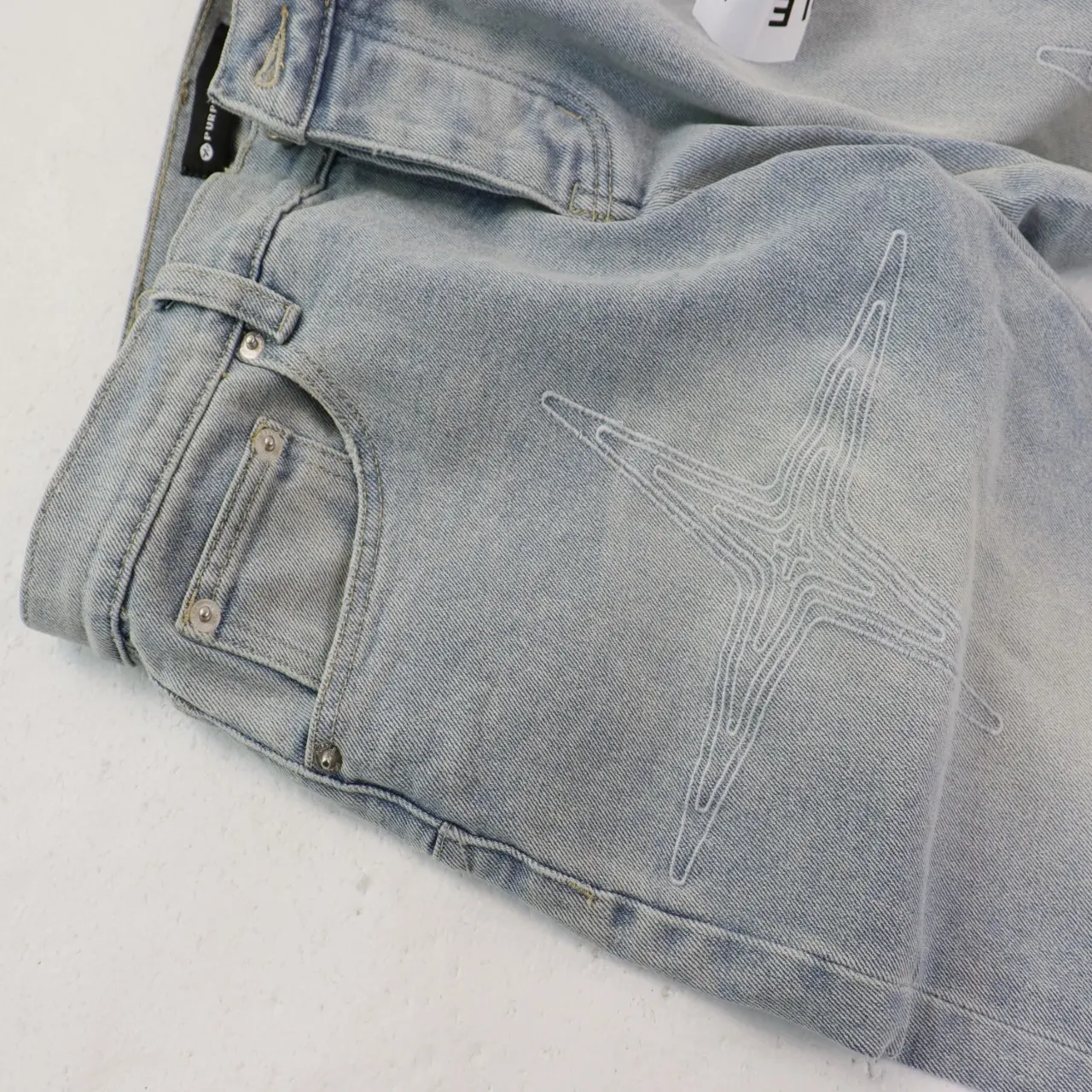 Embroidered Star Slim-Fit Jeans D13012259 — view 5