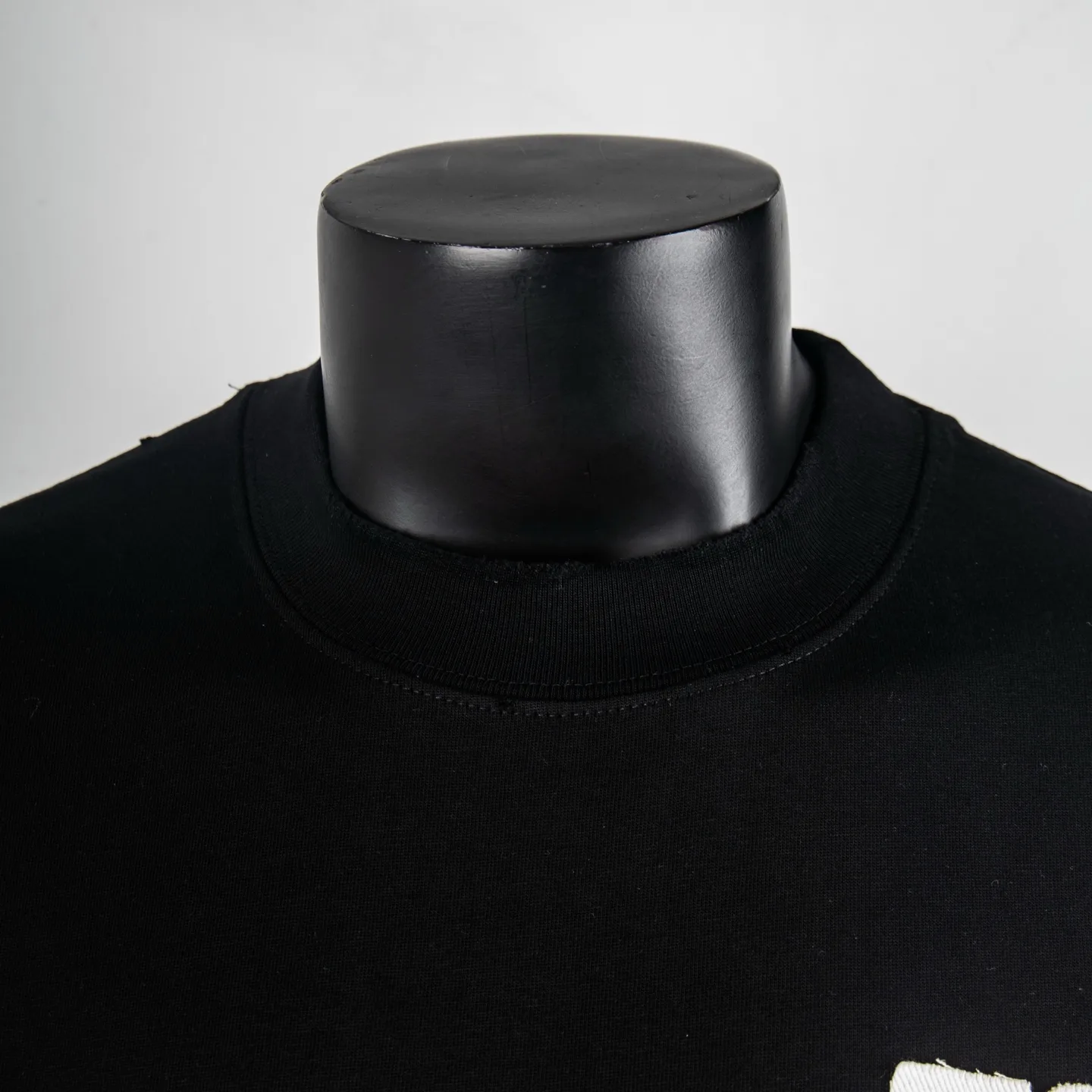 Logo Embroidery Distressed Cotton T-Shirt D12512716 — view 3