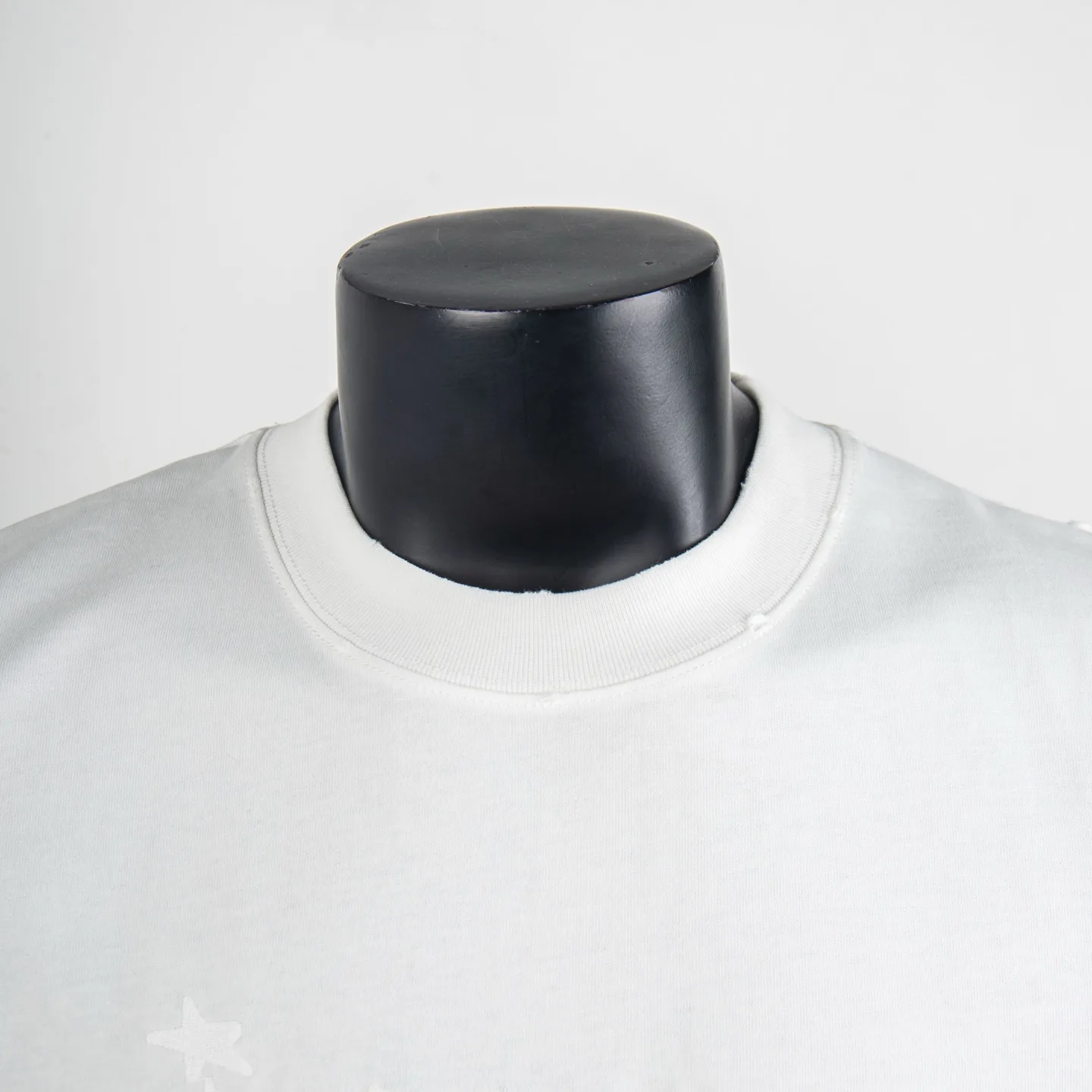 Distressed Logo Embroidery Cotton T-Shirt D11912713 — view 3