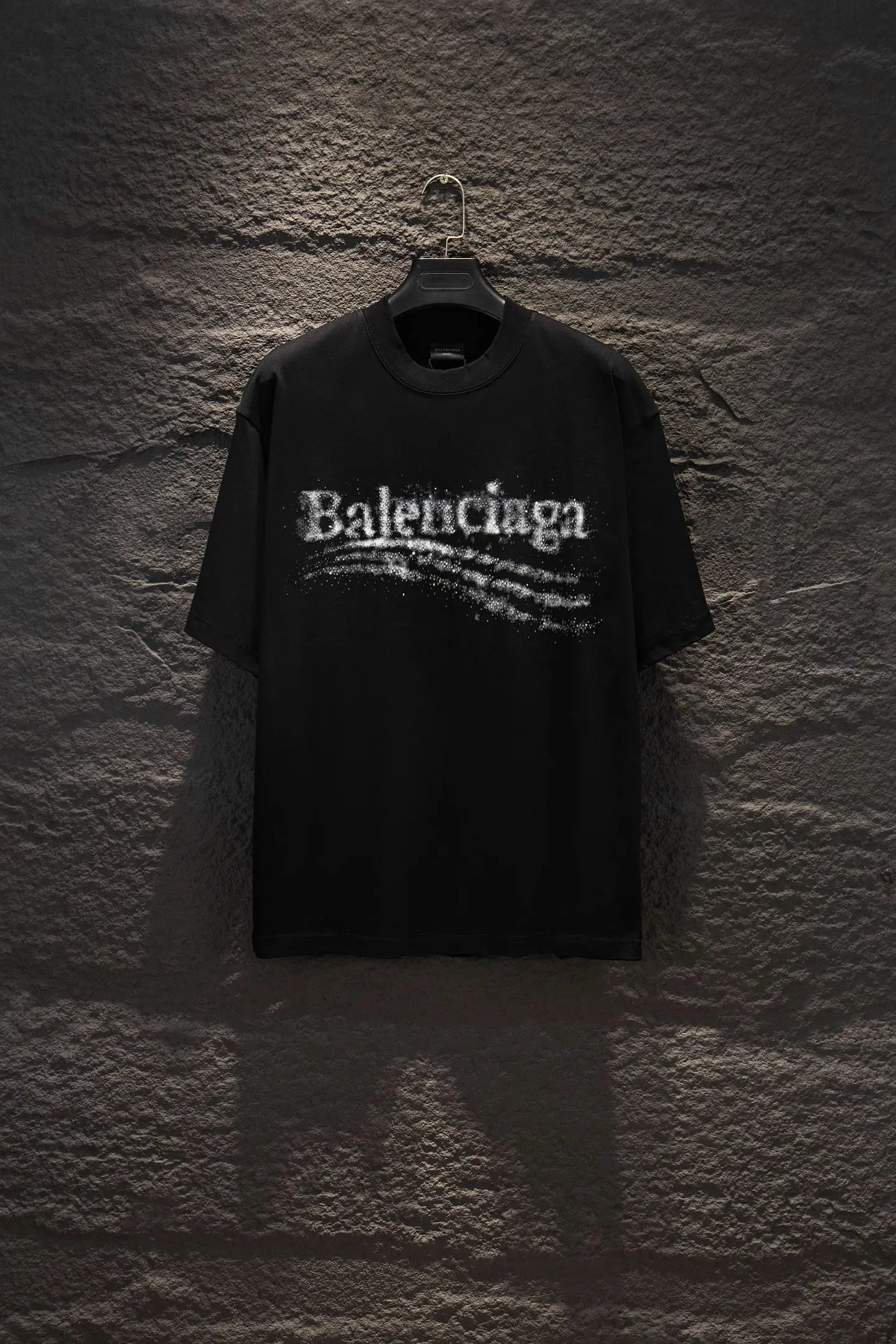 Oversized Rhinestone-Logo Distressed T-Shirt D13015393
