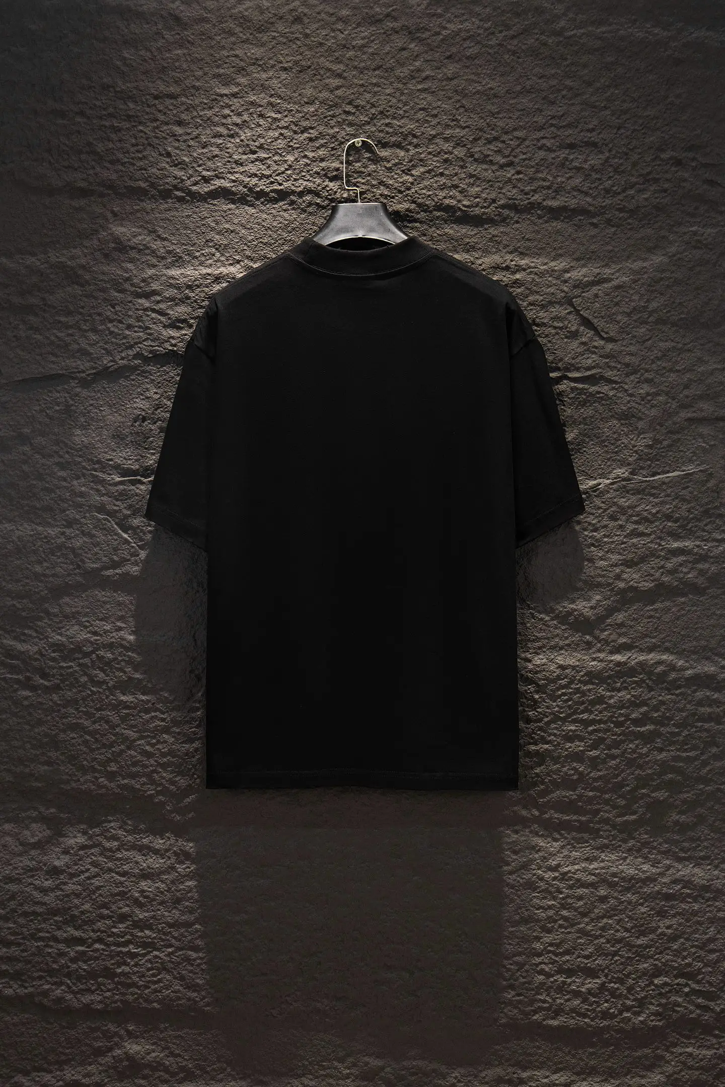 Oversized Rhinestone-Logo Distressed T-Shirt D13015393 — view 2