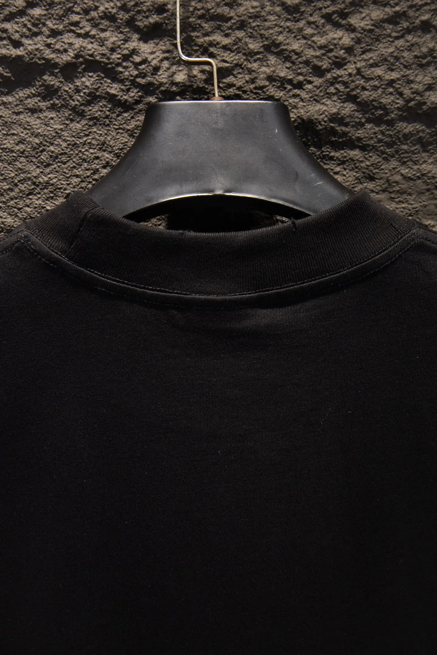 Oversized Rhinestone-Logo Distressed T-Shirt D13015393 — view 7