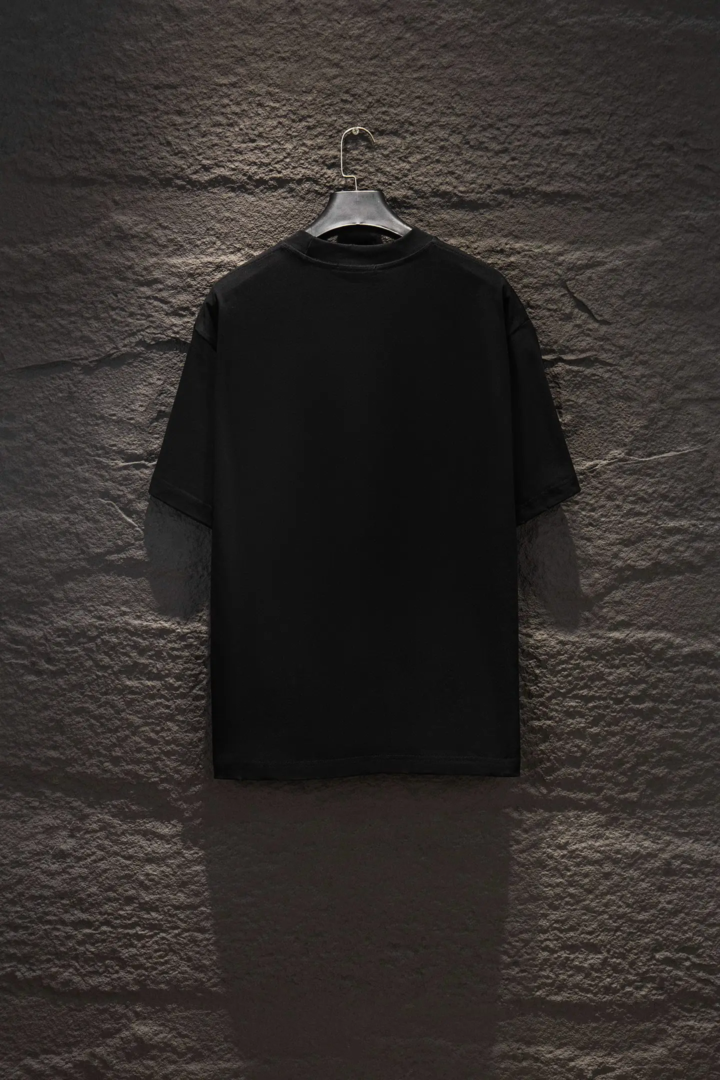 Logo-Print Distressed Cotton T-Shirt D12515478 — view 2