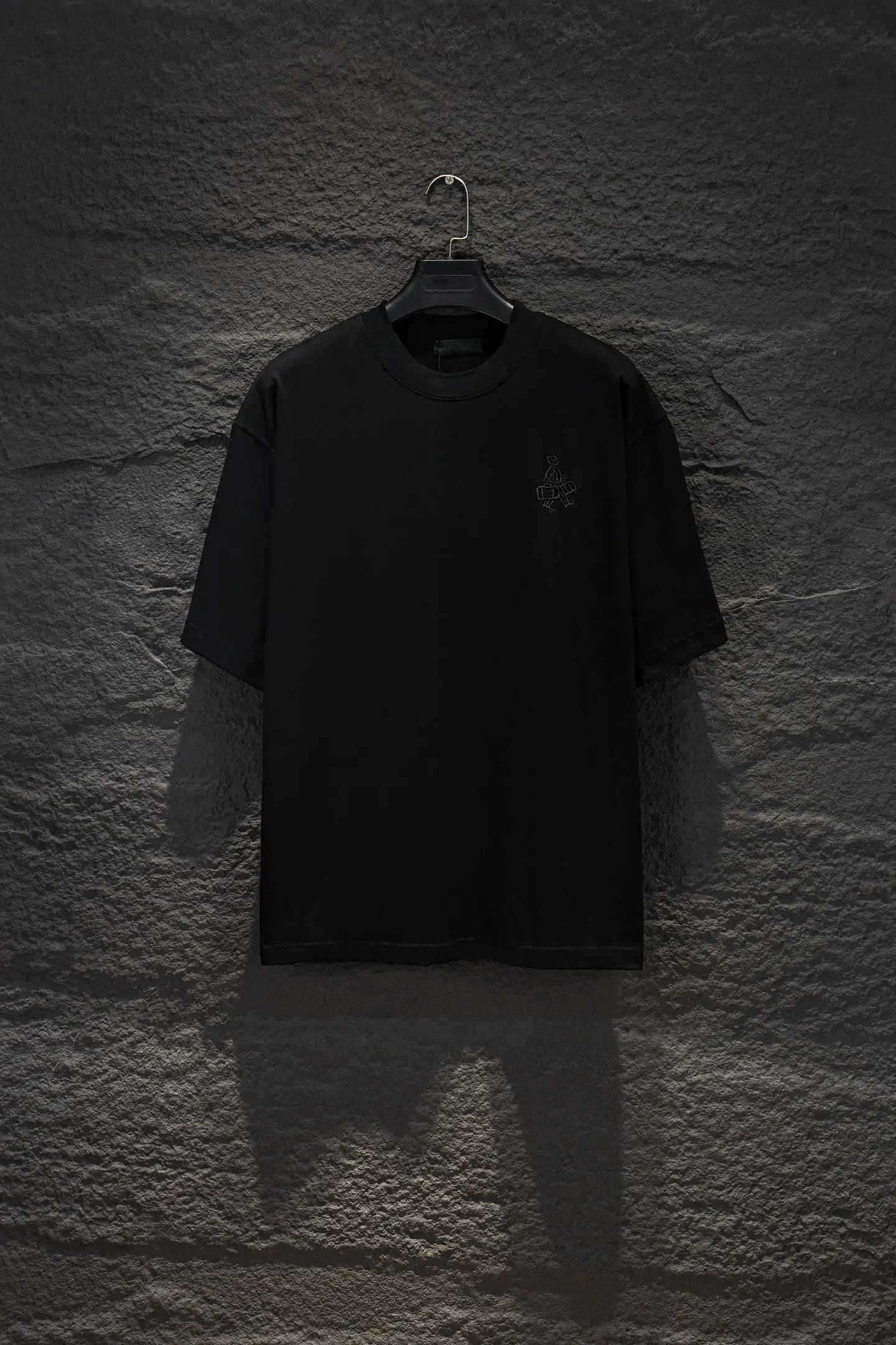 Distressed Embroidered Cotton T-Shirt D12515476