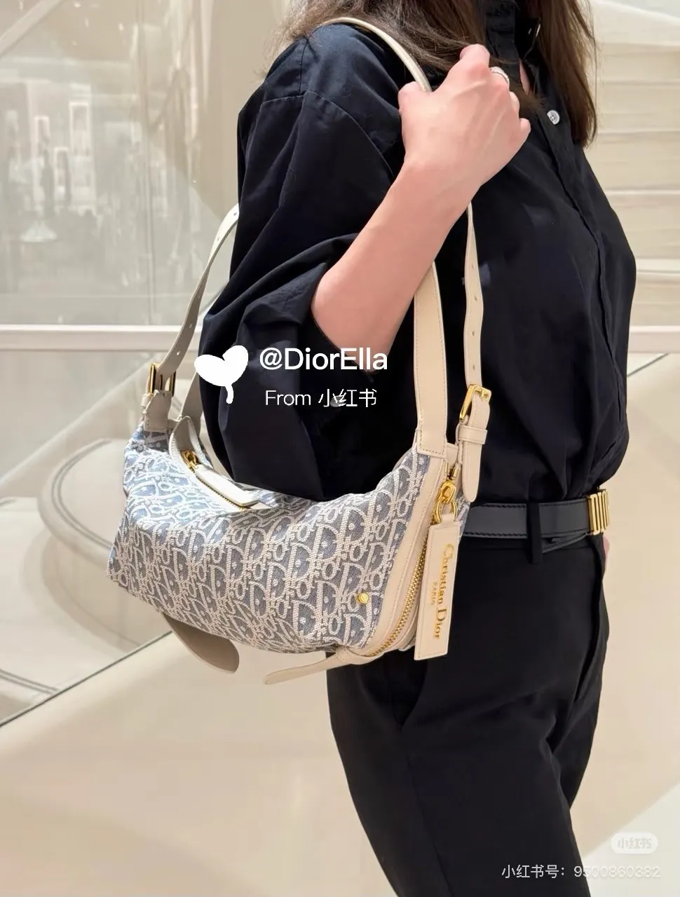 Dior Oblique Canvas Hobo Bag D38018258 — view 3