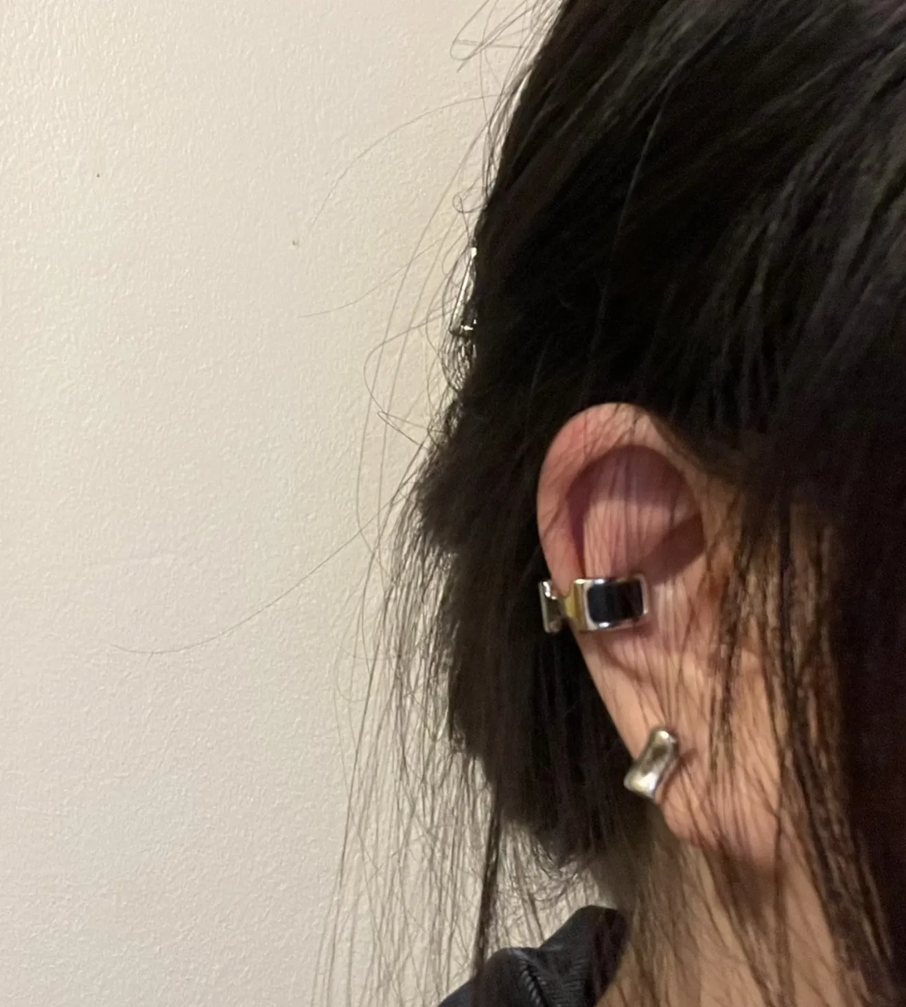 Olympe Leather Ear Cuff D13016629 — view 9