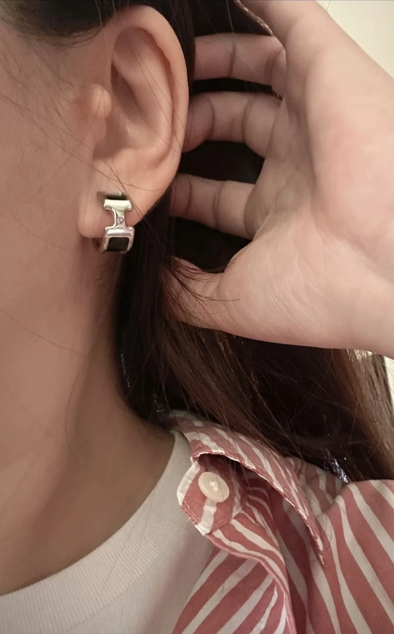 Olympe Leather Ear Cuff D13016629 — view 11