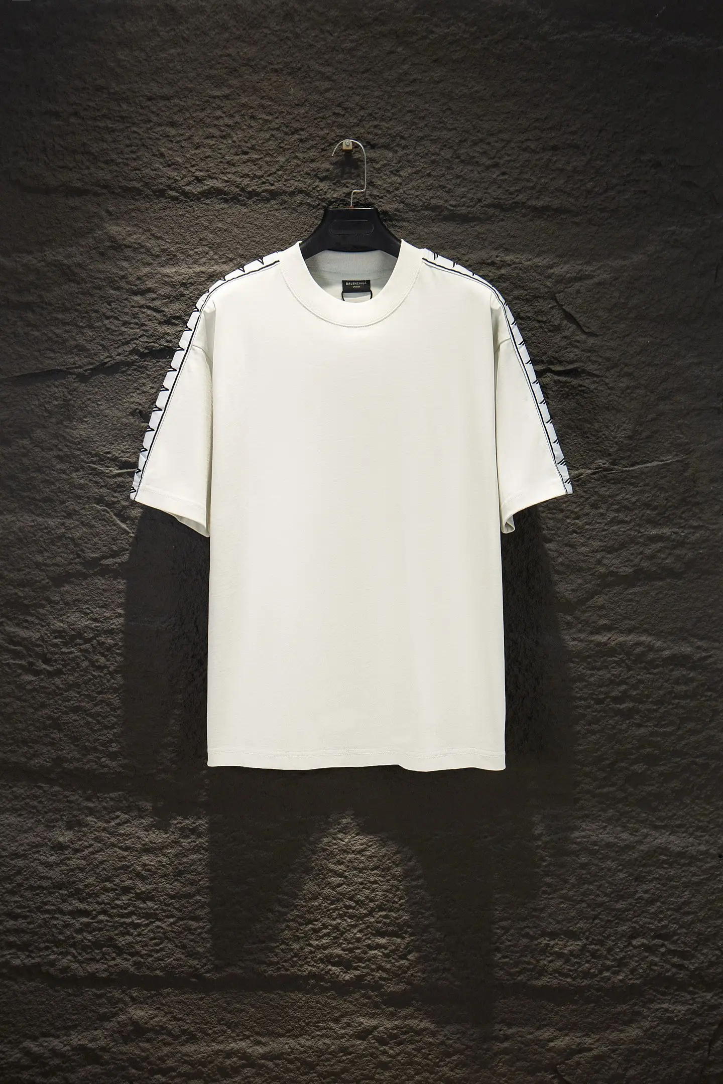 Oversized Logo-Tape Cotton T-Shirt D10524257
