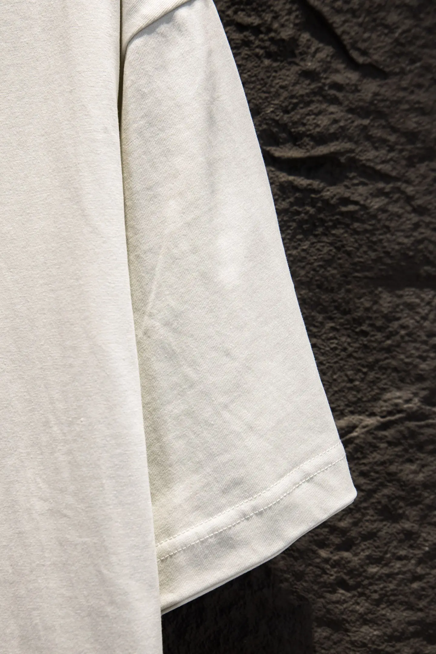 Crest Logo Oversized Cotton T-Shirt D10524226 — view 7