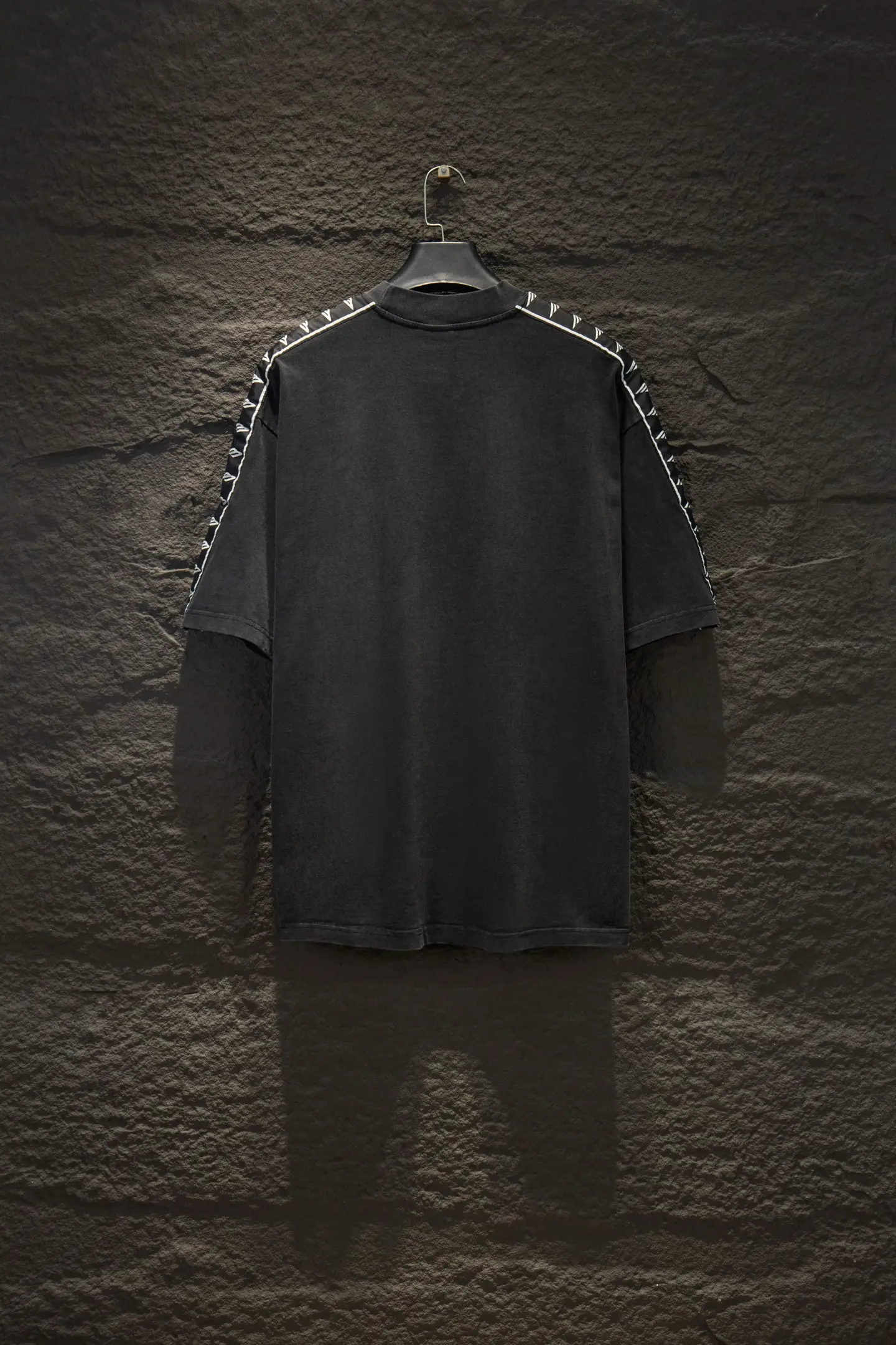 Oversized Washed Cotton T-Shirt with Logo Tape D9924256 — view 2