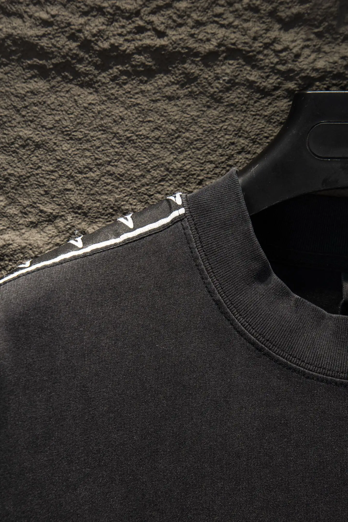 Oversized Washed Cotton T-Shirt with Logo Tape D9924256 — view 4
