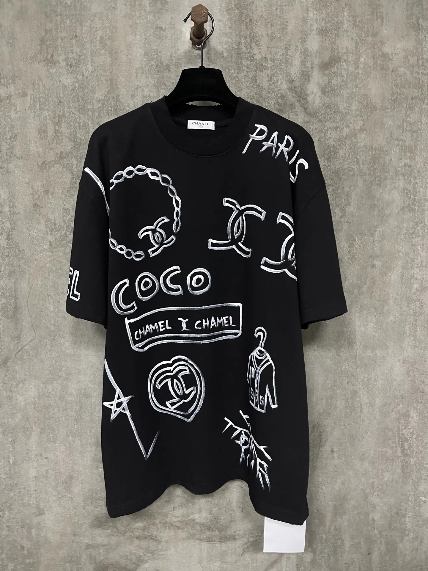 Hand-Painted Graffiti Heavyweight Cotton T-Shirt D17012346